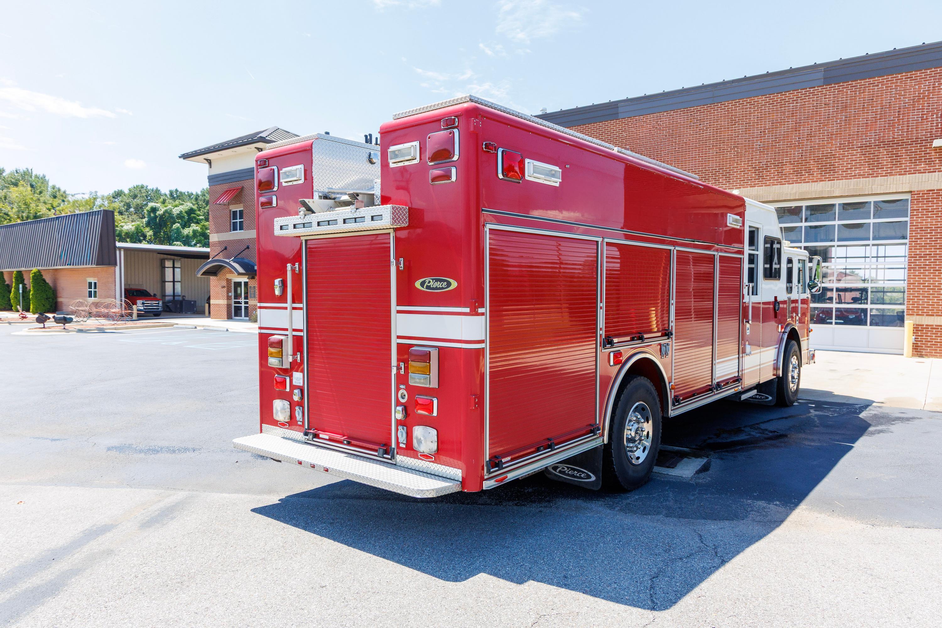 2004 Pierce Lance Heavy Rescue - image 26