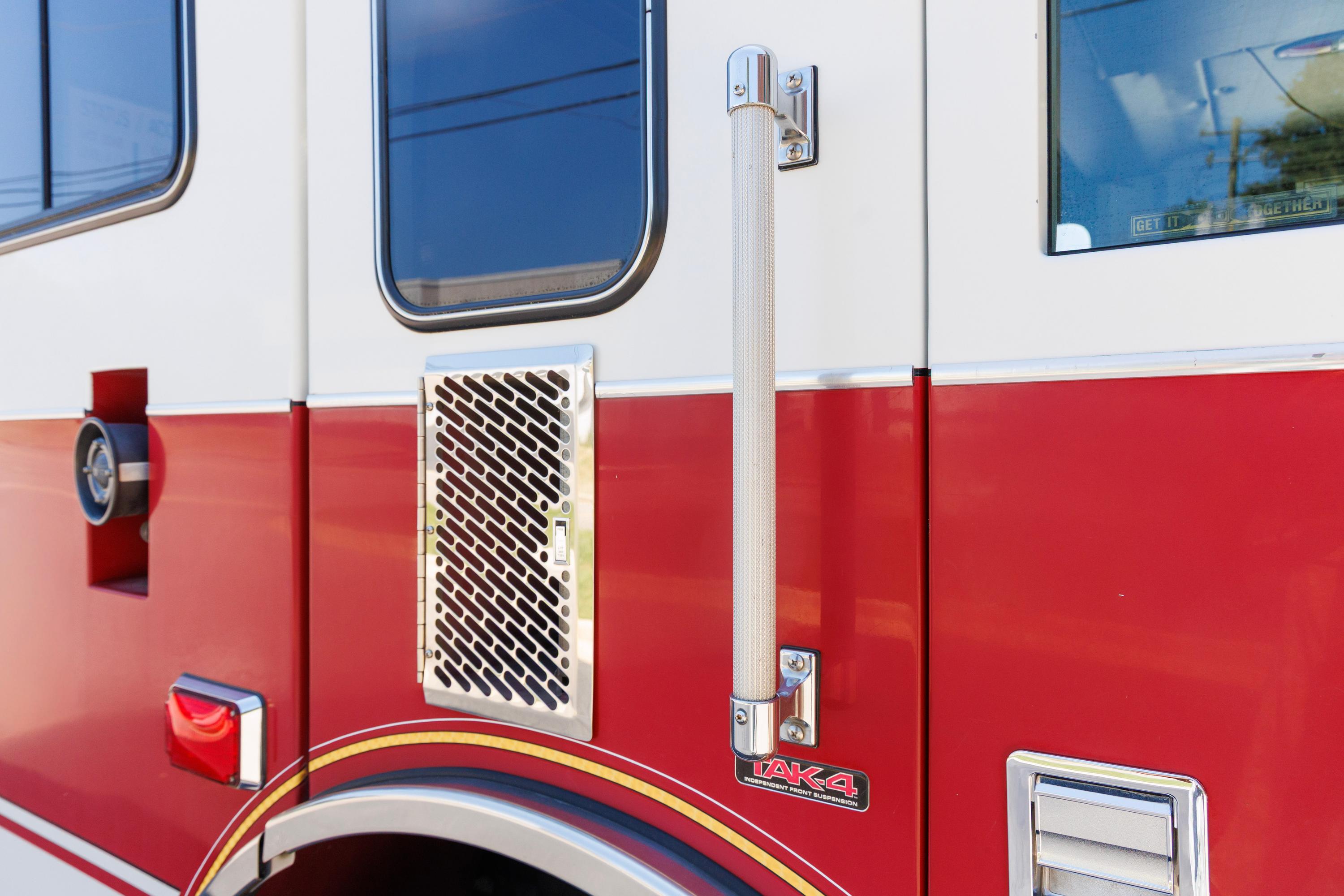 2004 Pierce Lance Heavy Rescue - image 19