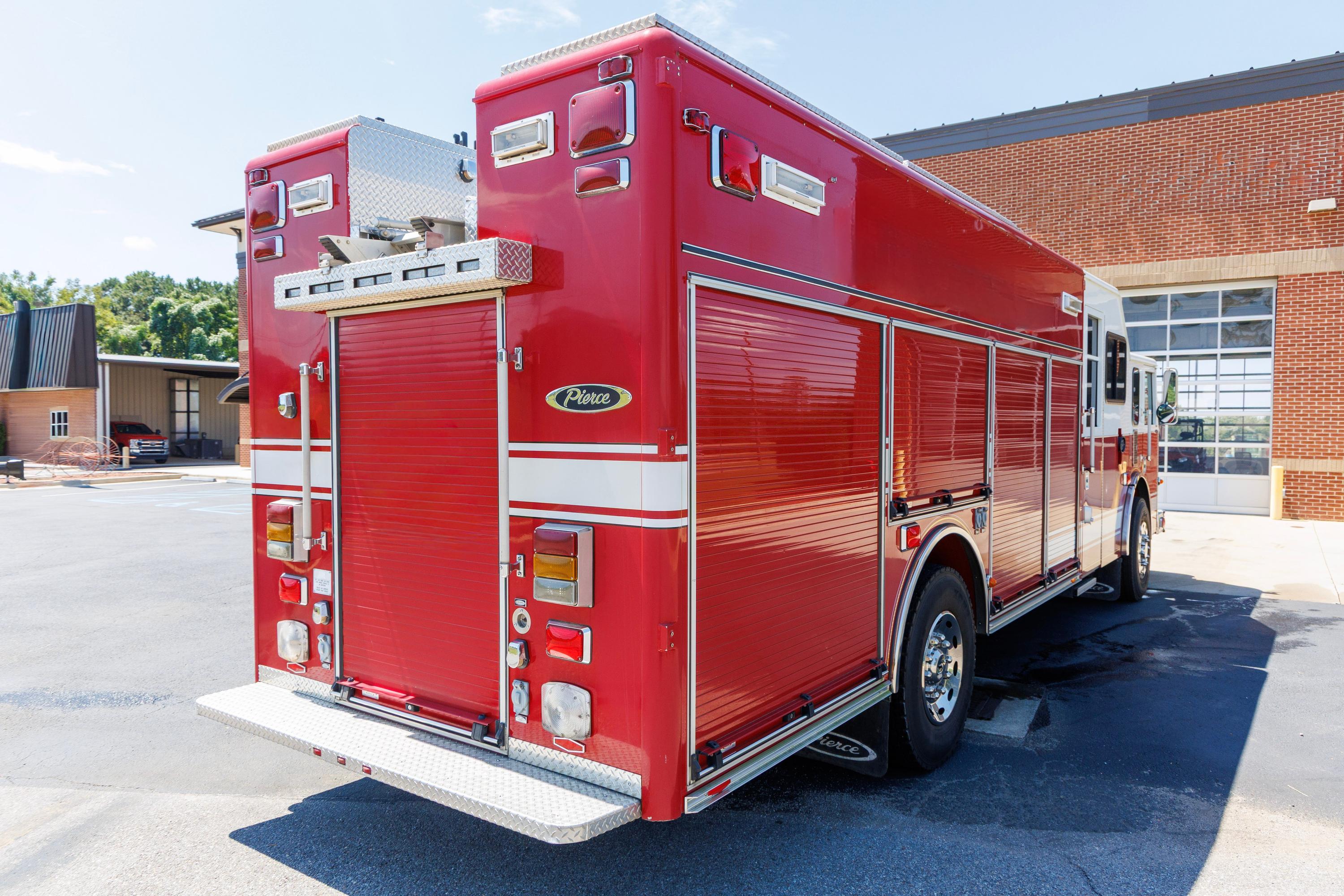 2004 Pierce Lance Heavy Rescue - image 24