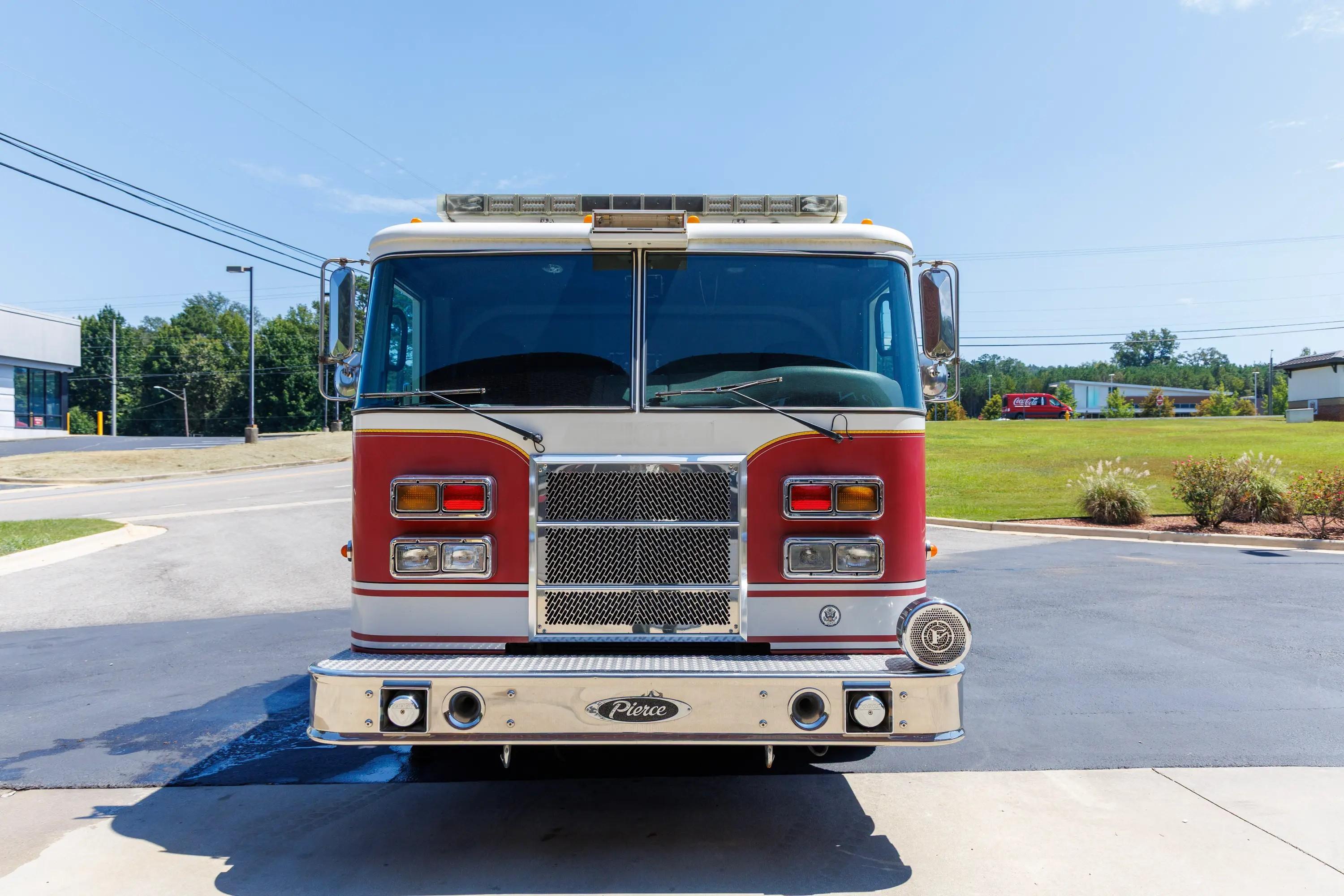 2004 Pierce Lance Heavy Rescue - image 11