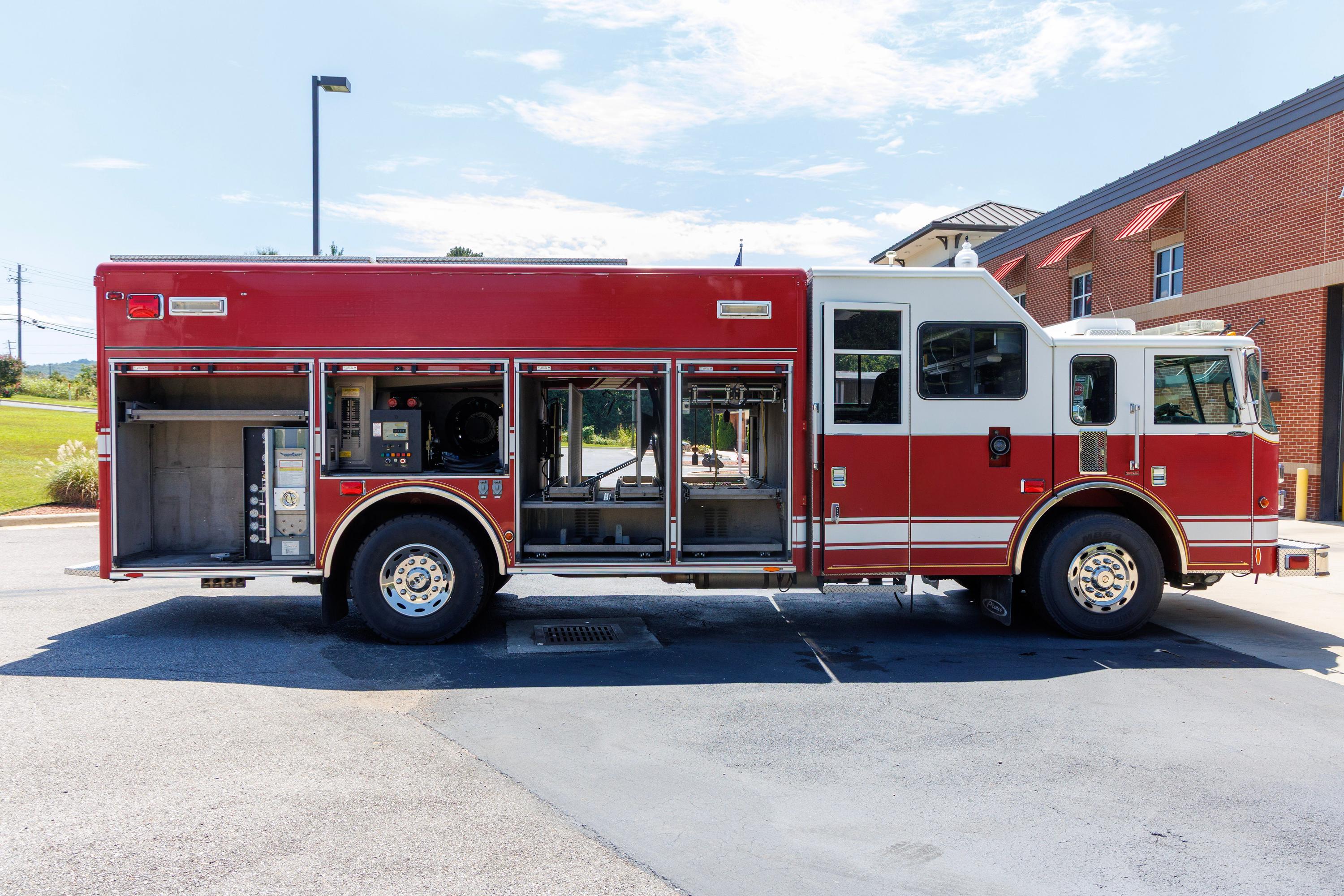 2004 Pierce Lance Heavy Rescue - image 63