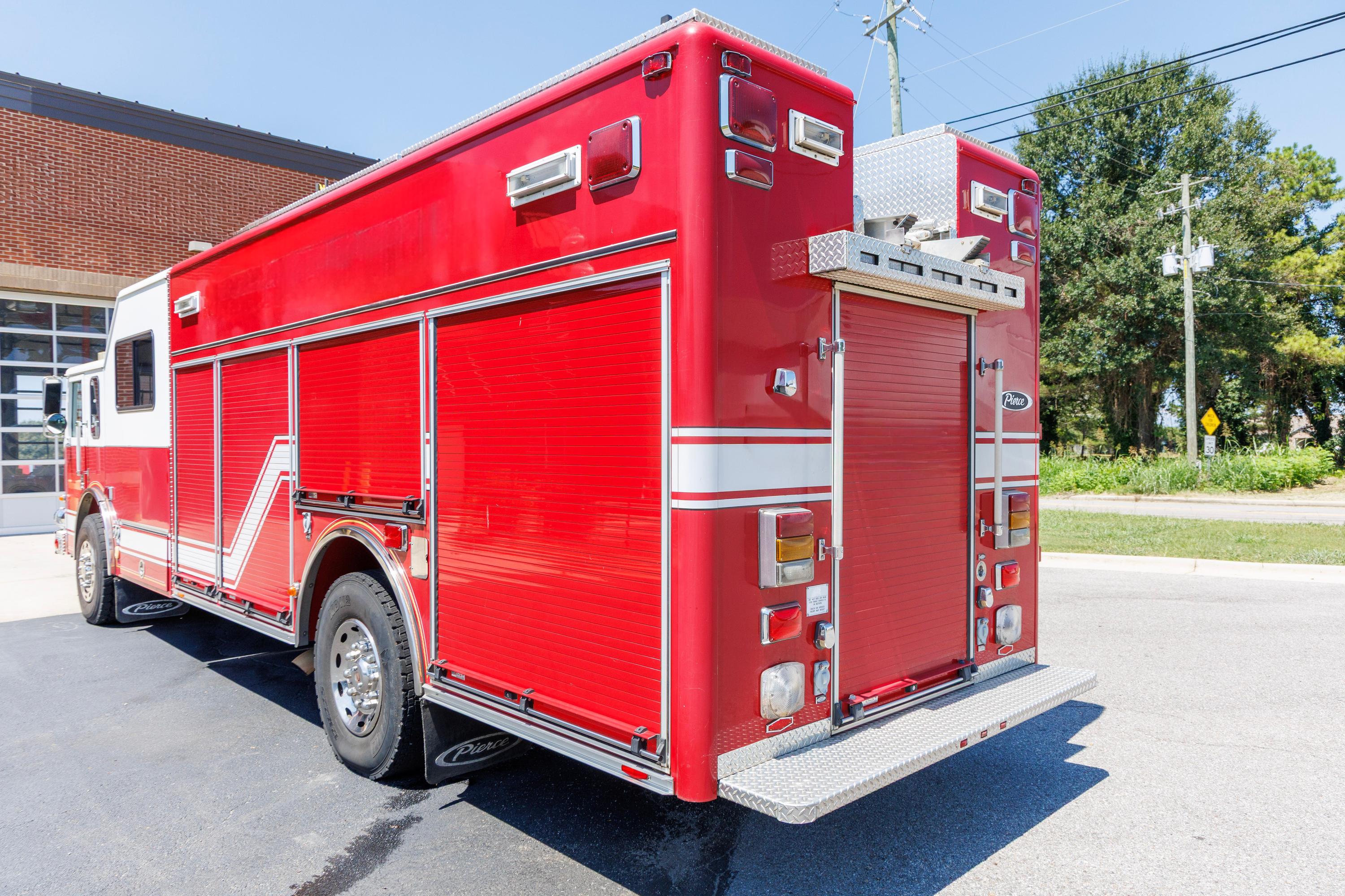 2004 Pierce Lance Heavy Rescue - image 23