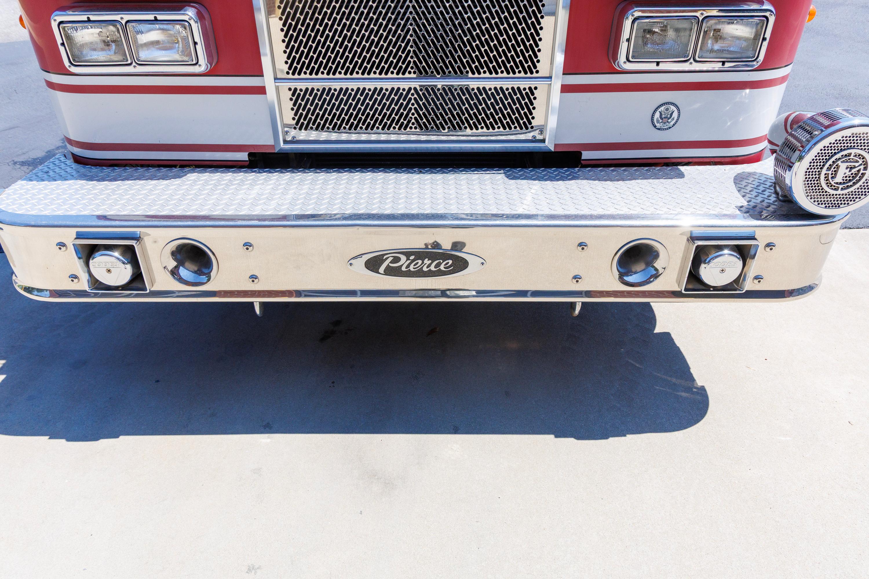 2004 Pierce Lance Heavy Rescue - image 9