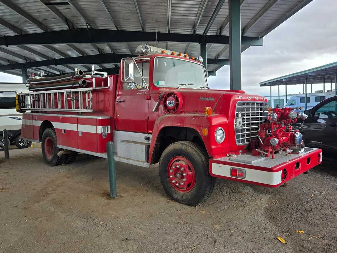 1980 Ford F - 900 Pumper Tanker
