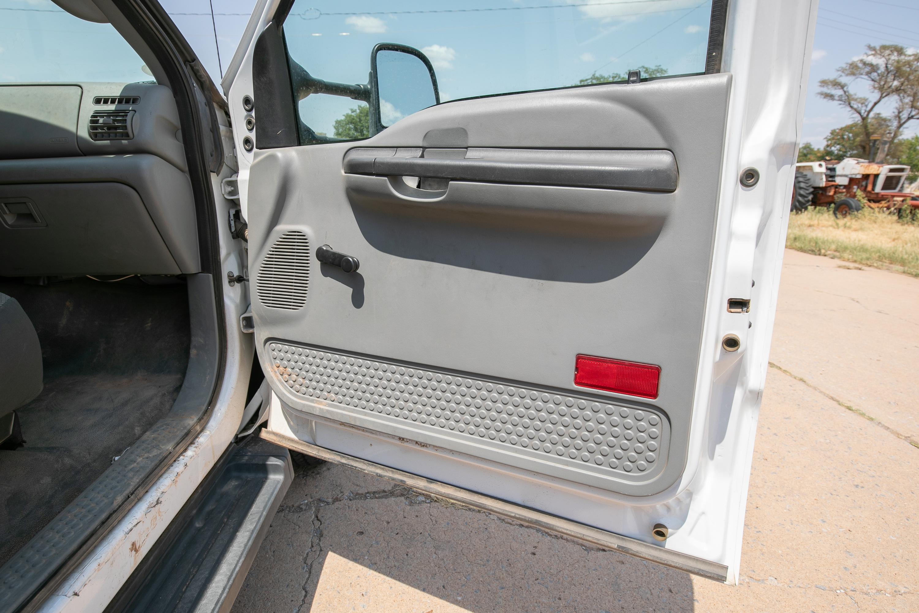 2006 Ford F-350 4x4 Brush Truck - image 110