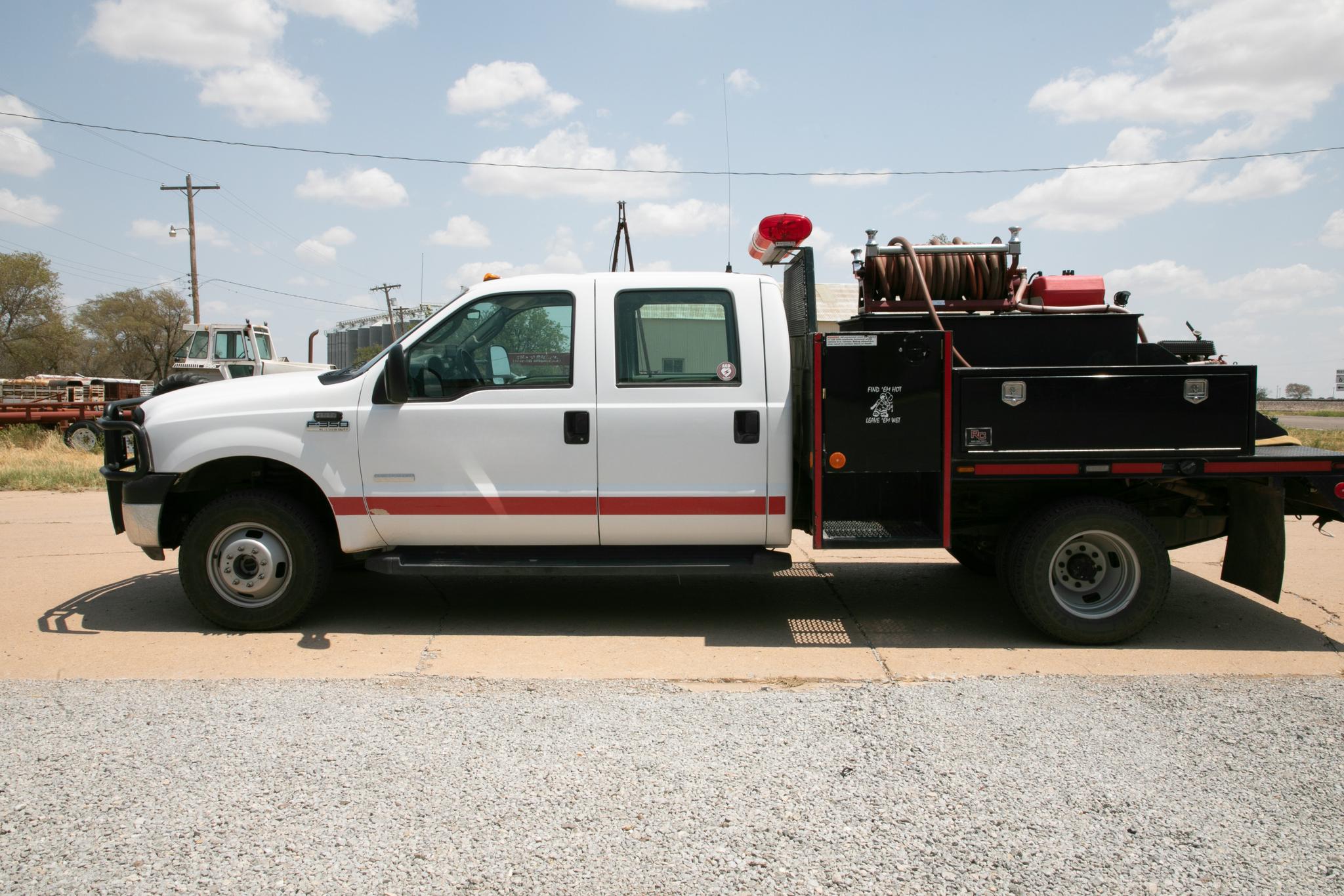 2006 Ford F-350 4x4 Brush Truck - image 3