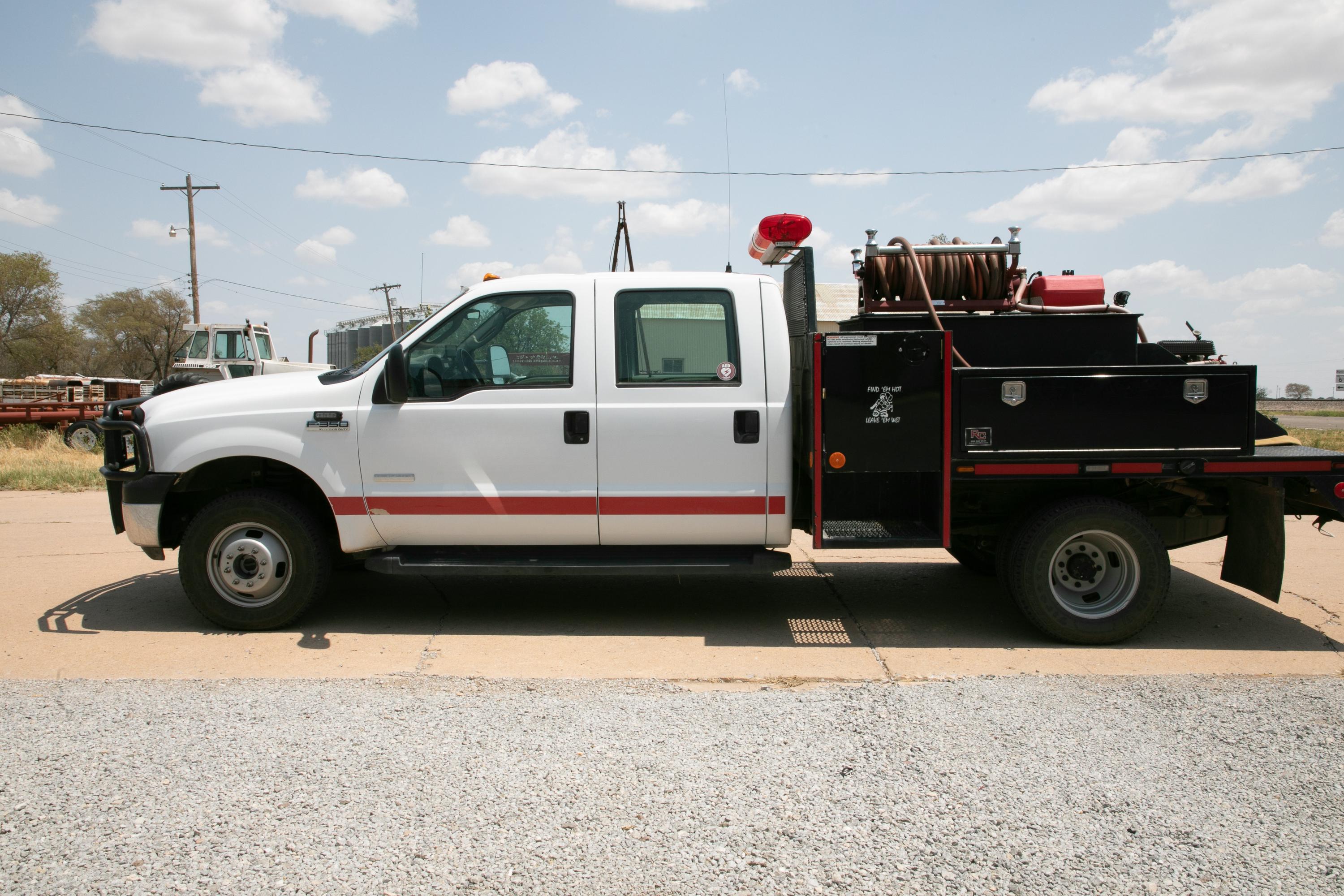 2006 Ford F-350 4x4 Brush Truck - image 3