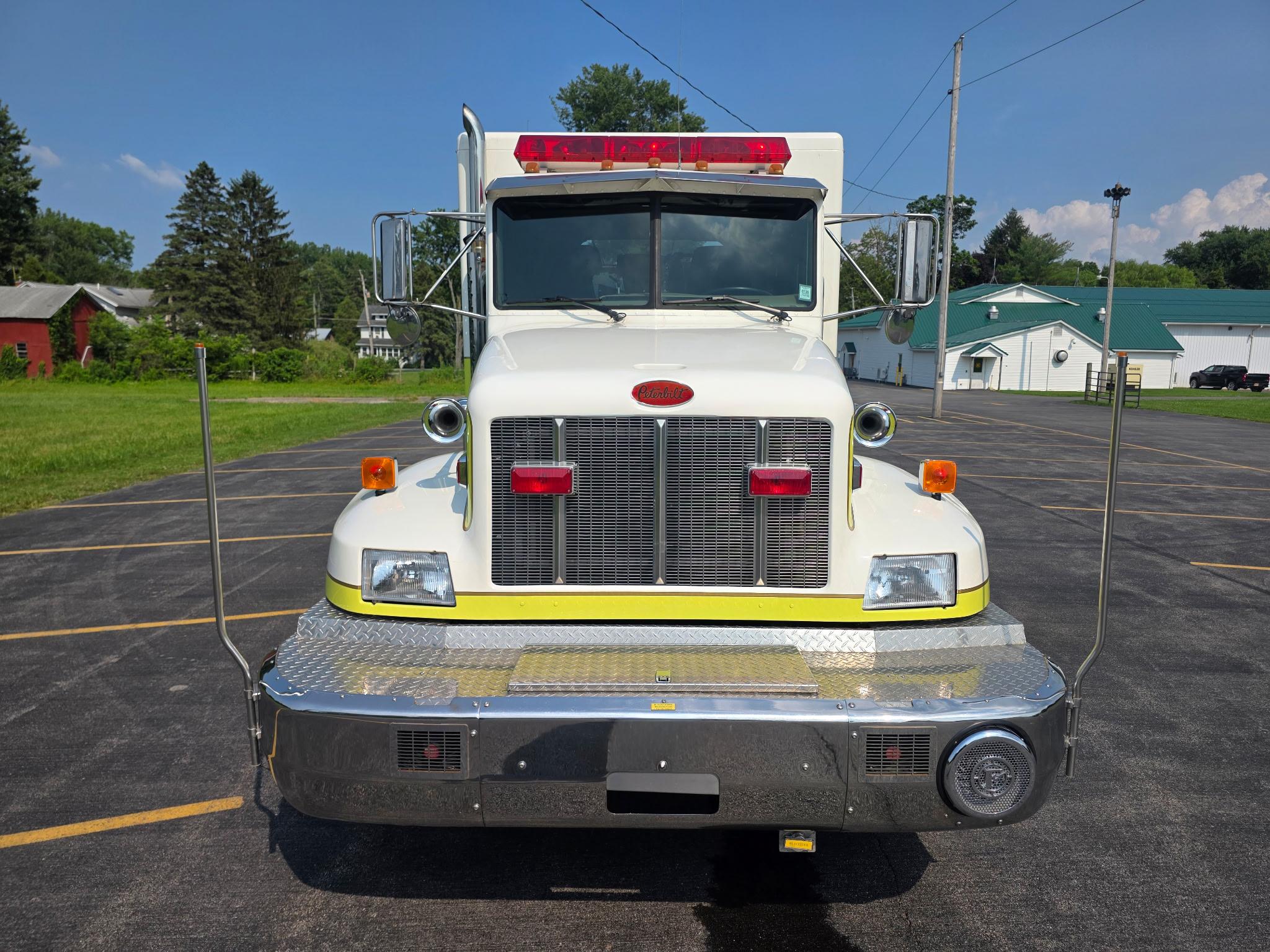 1999 Custom Fire Peterbilt Pumper - image 2