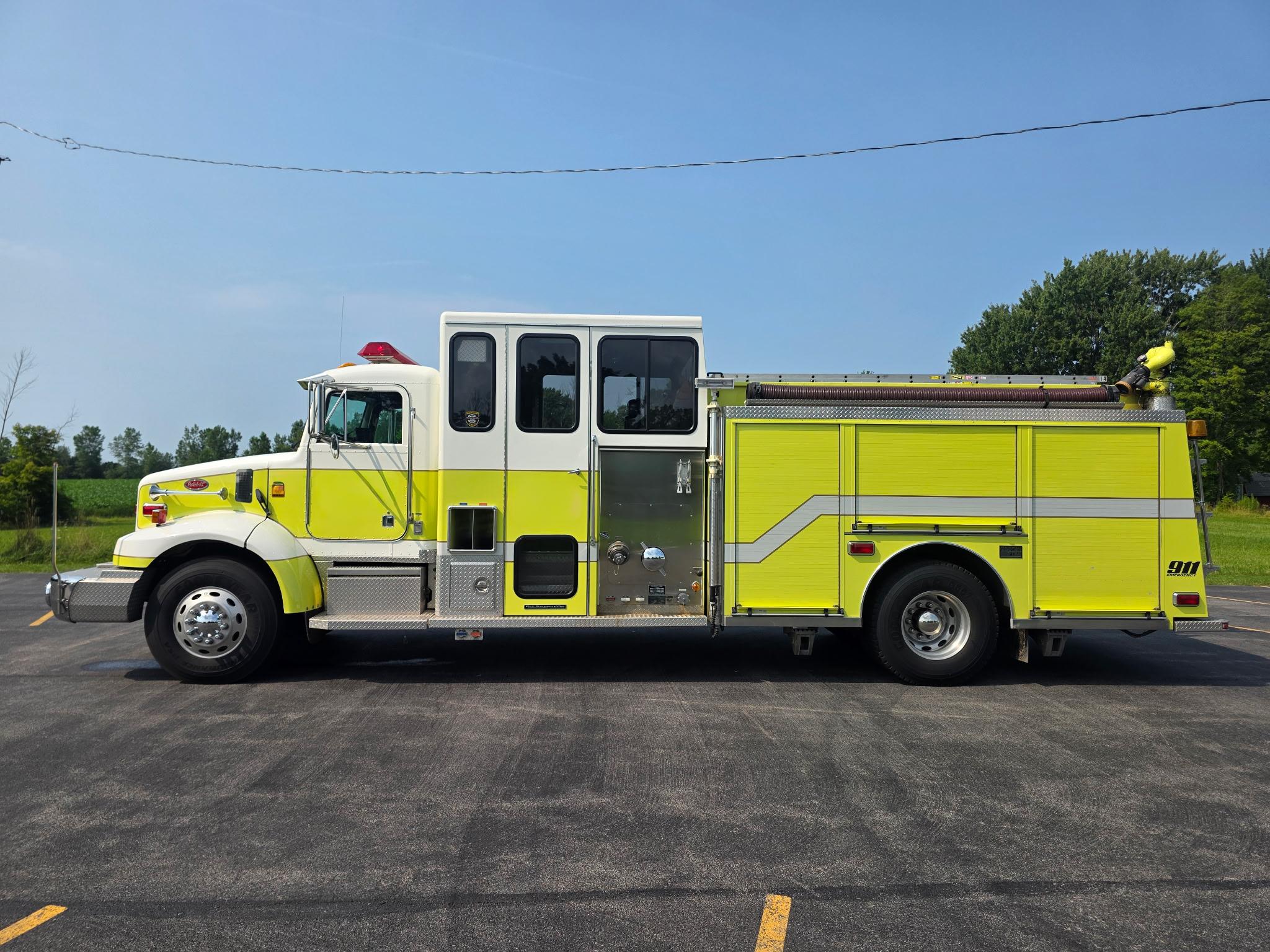 1999 Custom Fire Peterbilt Pumper - image 3