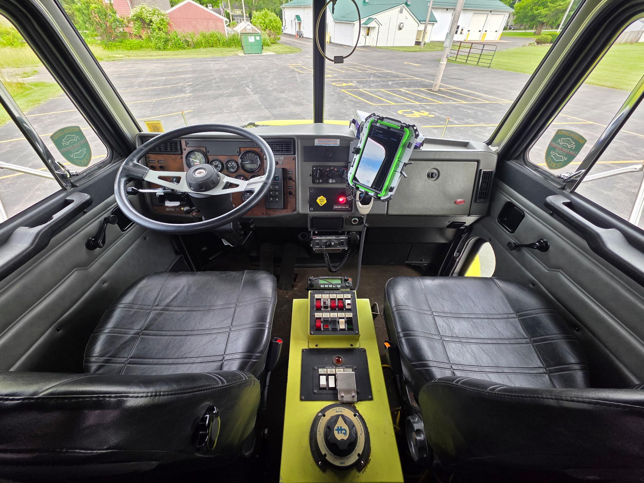 1996 Custom Fire Peterbilt Heavy Rescue - image 24