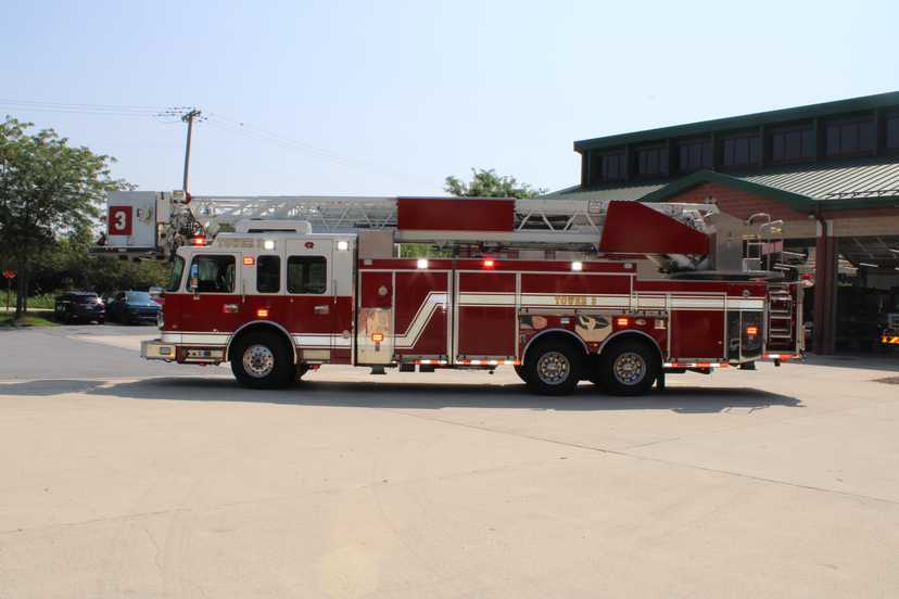 2012 Rosenbauer Spartan 104' Aerial — photo 4