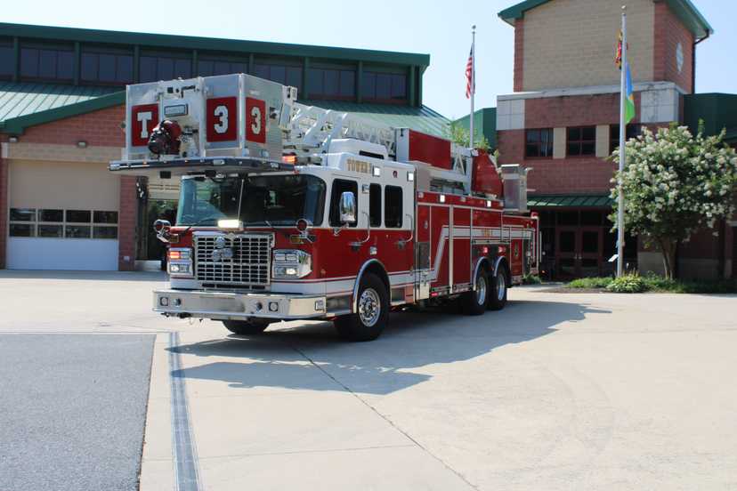 2012 Rosenbauer Spartan 104' Aerial — photo 3