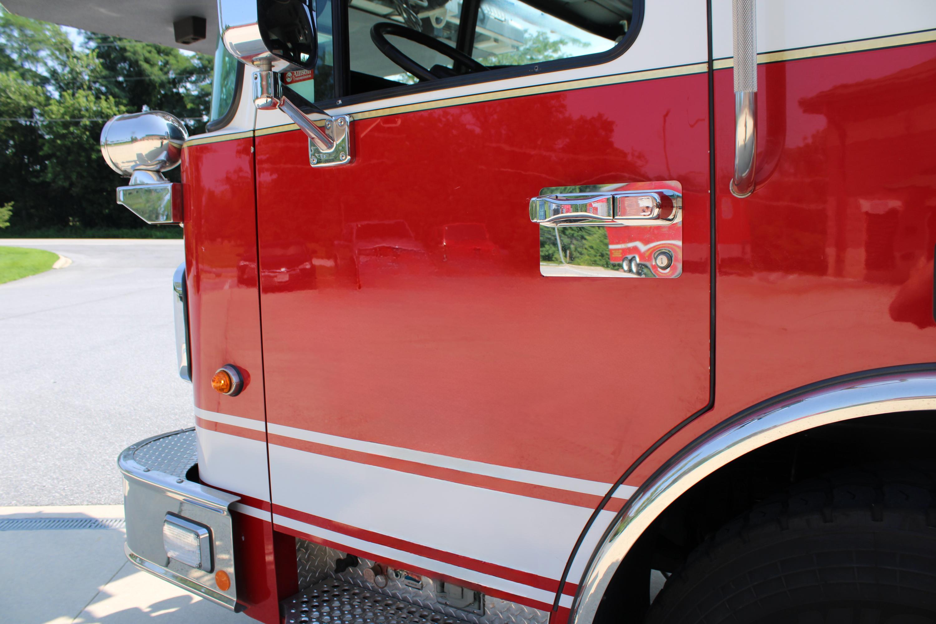2012 Rosenbauer Spartan 104' Aerial - image 27