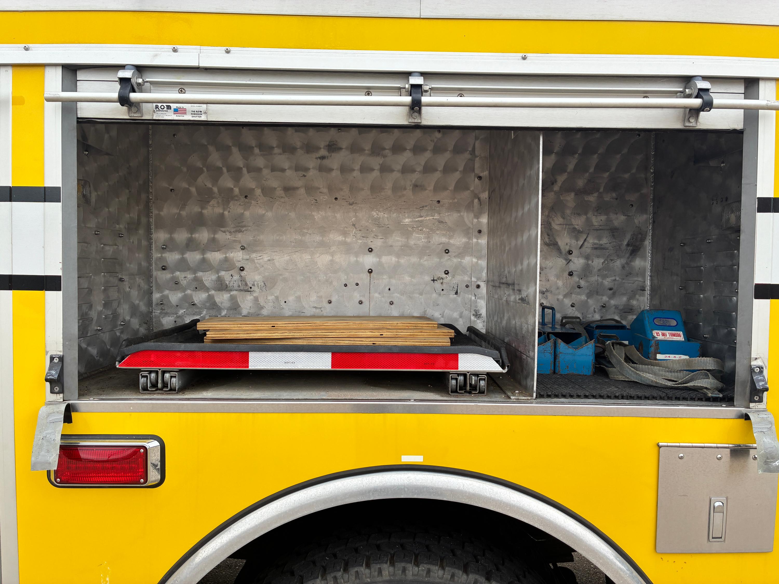 1996 New Lexington GMC Heavy Rescue - image 13