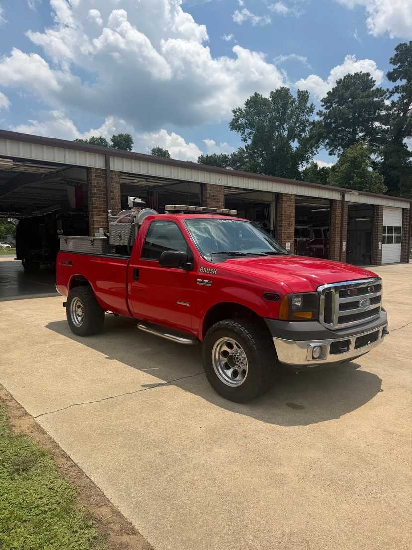 2005 Ford F350 4x4 Brush Truck — photo 3