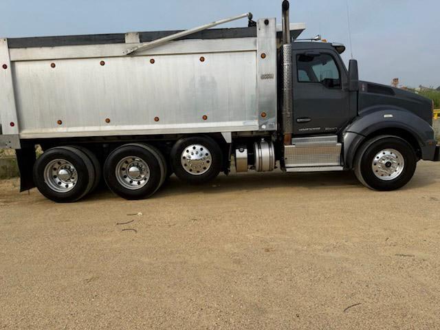 2017 Kenworth T880 Dump Truck - image 5