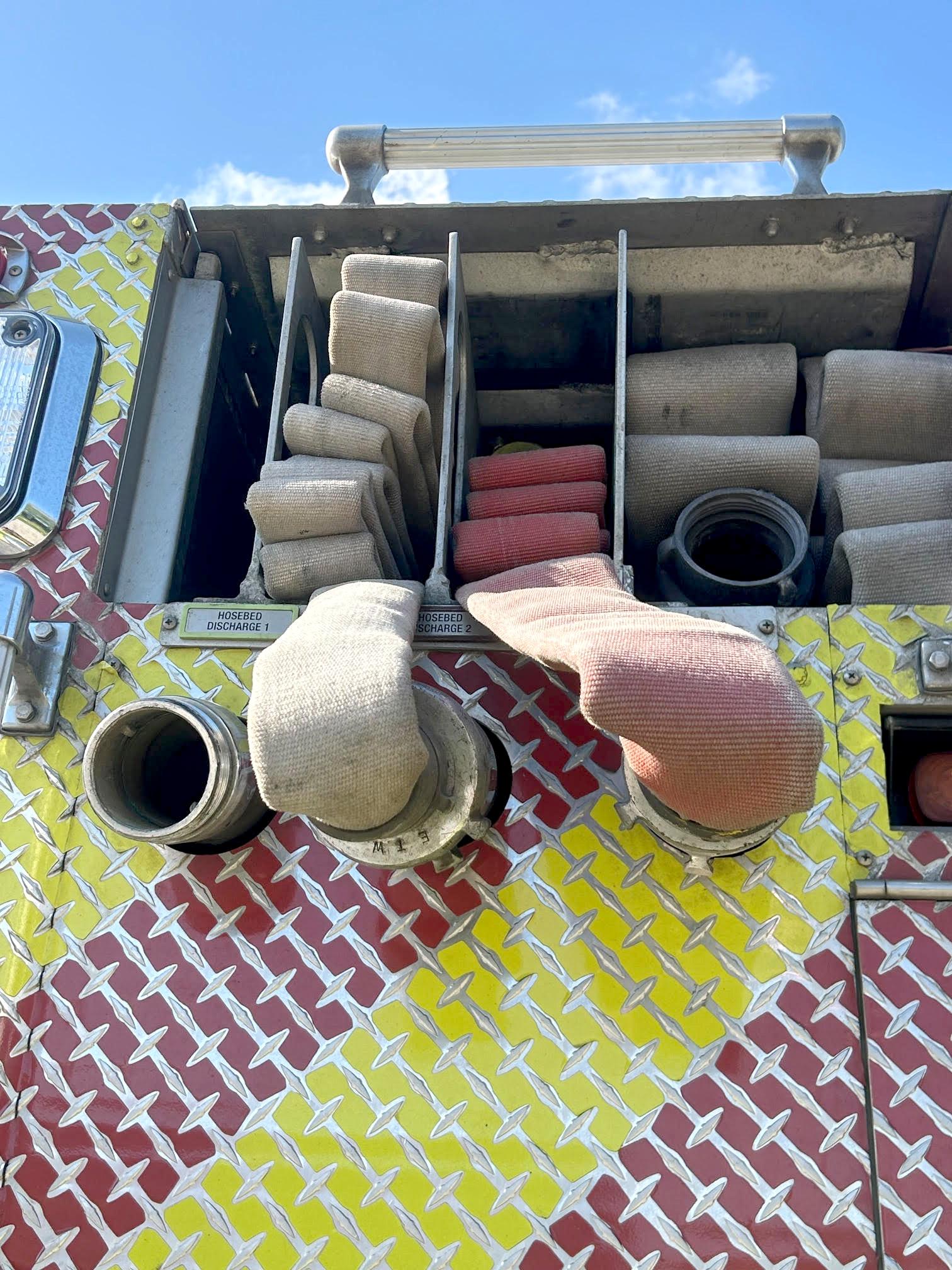 2004 E-One Spartan Pumper - image 9
