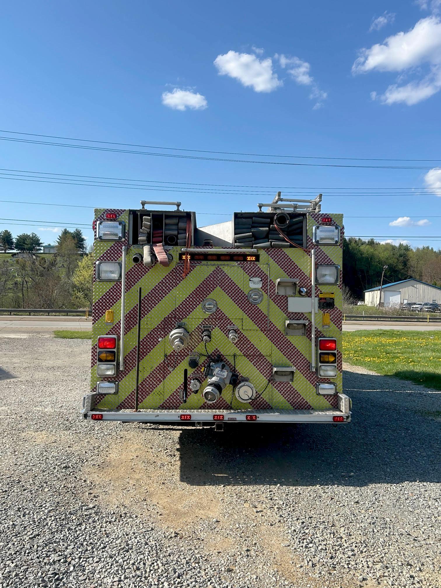 2004 E-One Spartan Pumper - image 6