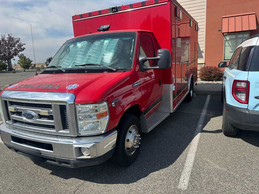2016 North Star Ford Type II Ambulance — photo 2