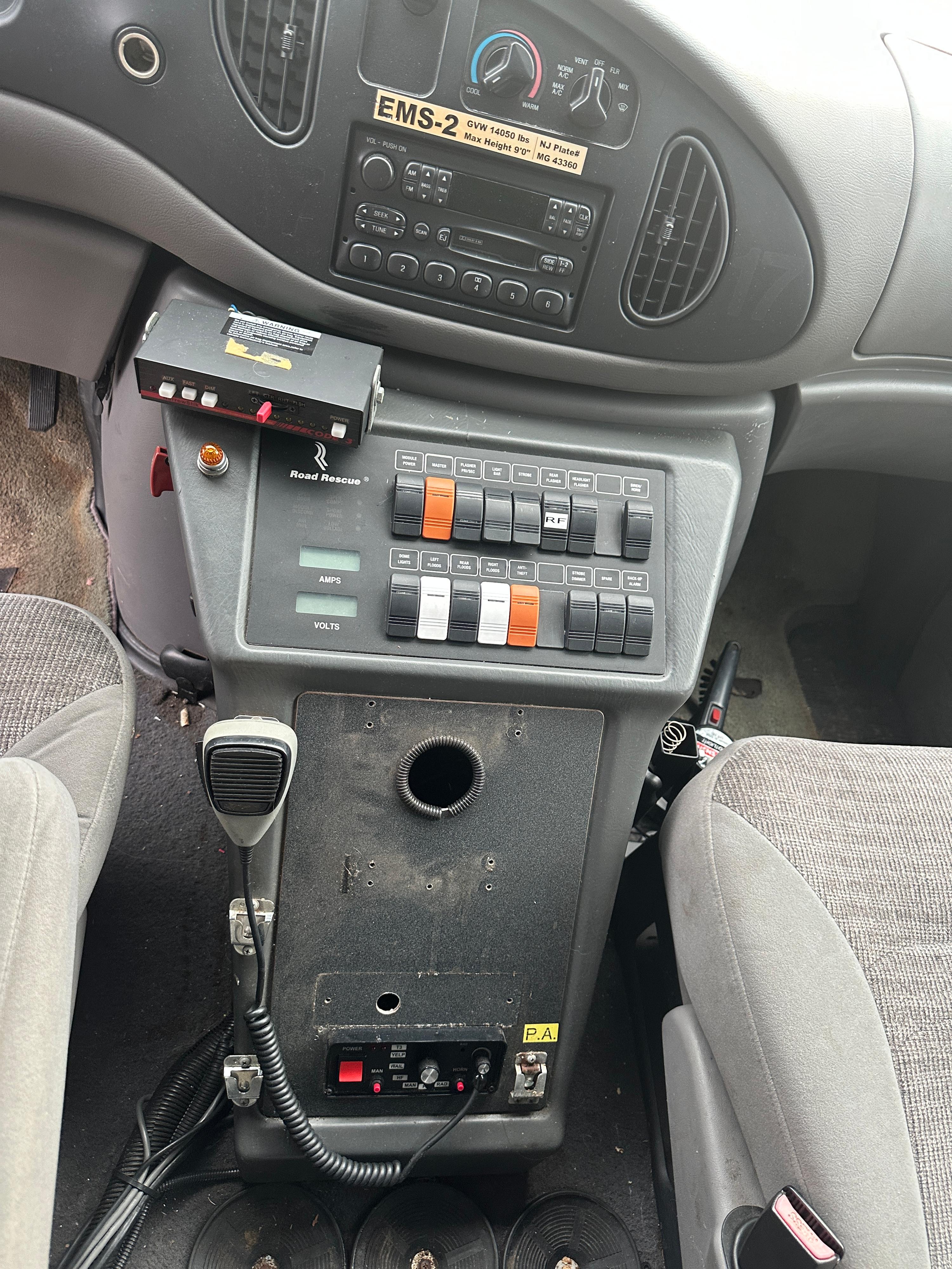 2000 Ford Type III - image 11