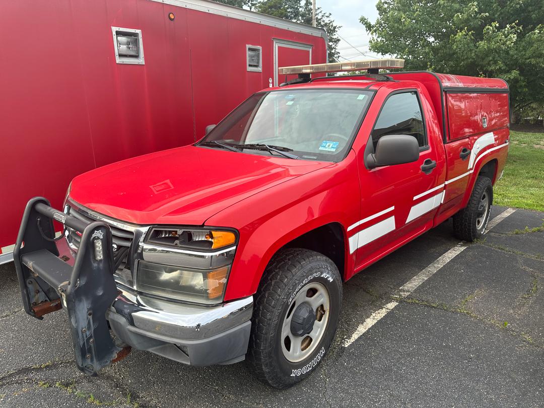 2008 GMC Colorado Command Vehicle