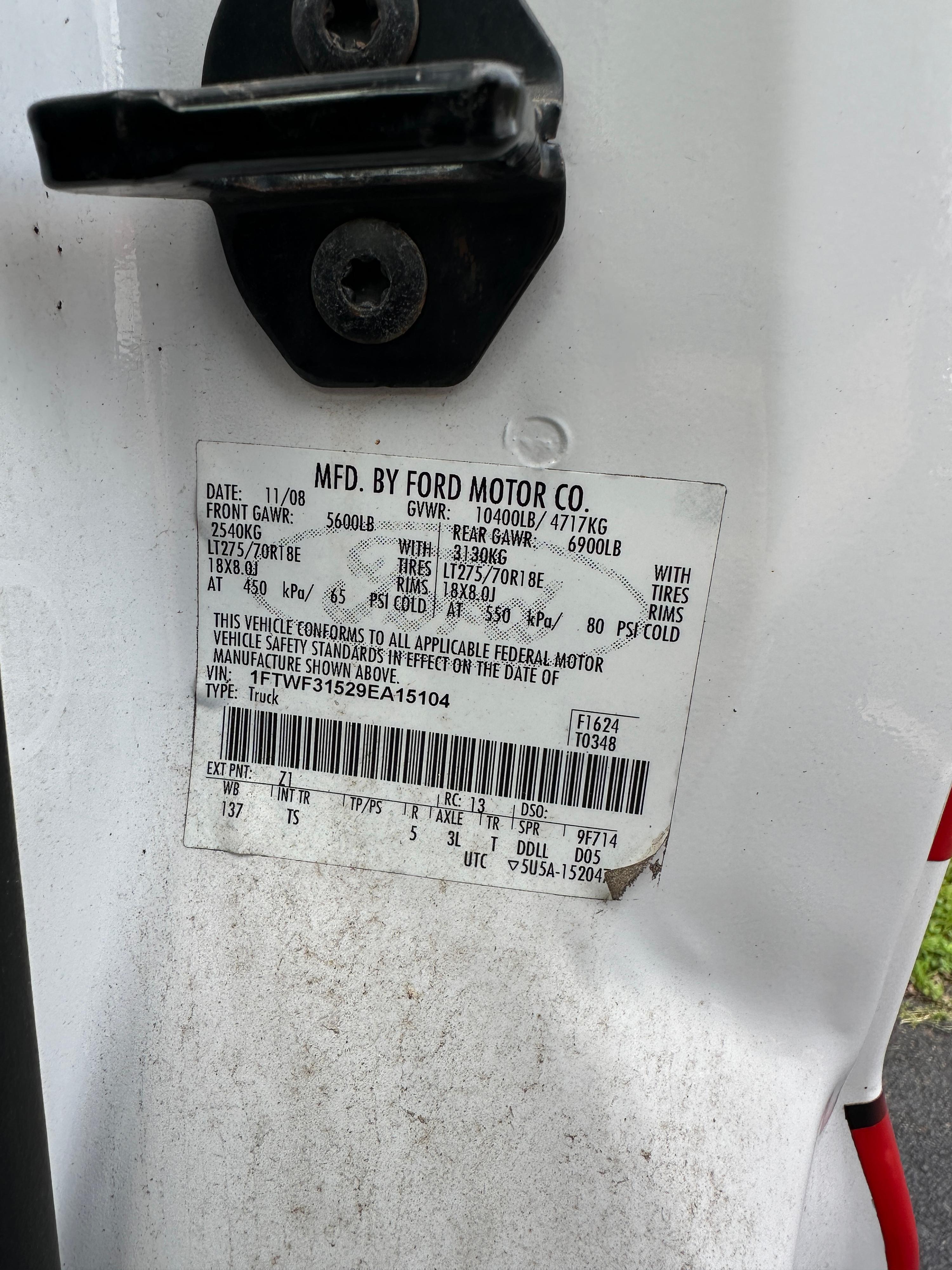 2008 Ford F350 Super Duty with Plow - image 13