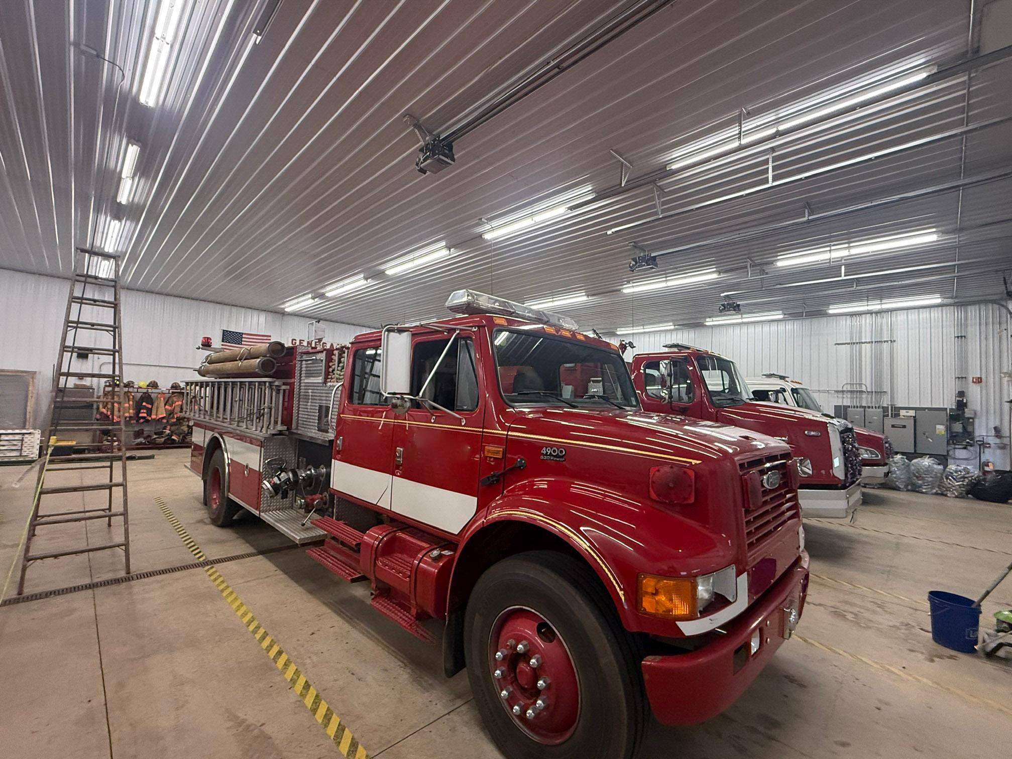 1995 Pierce International Pumper - image 1