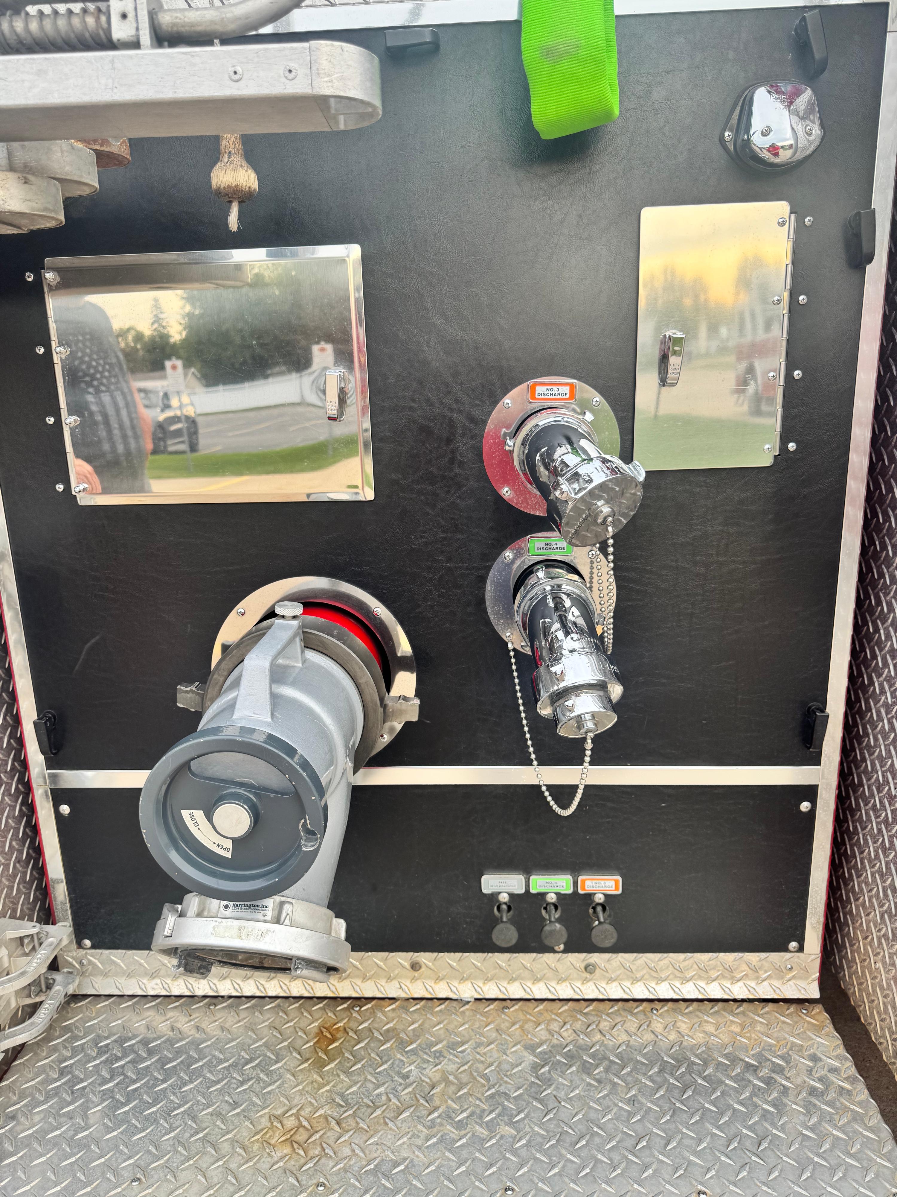 1996 Pierce Saber Pumper - image 32