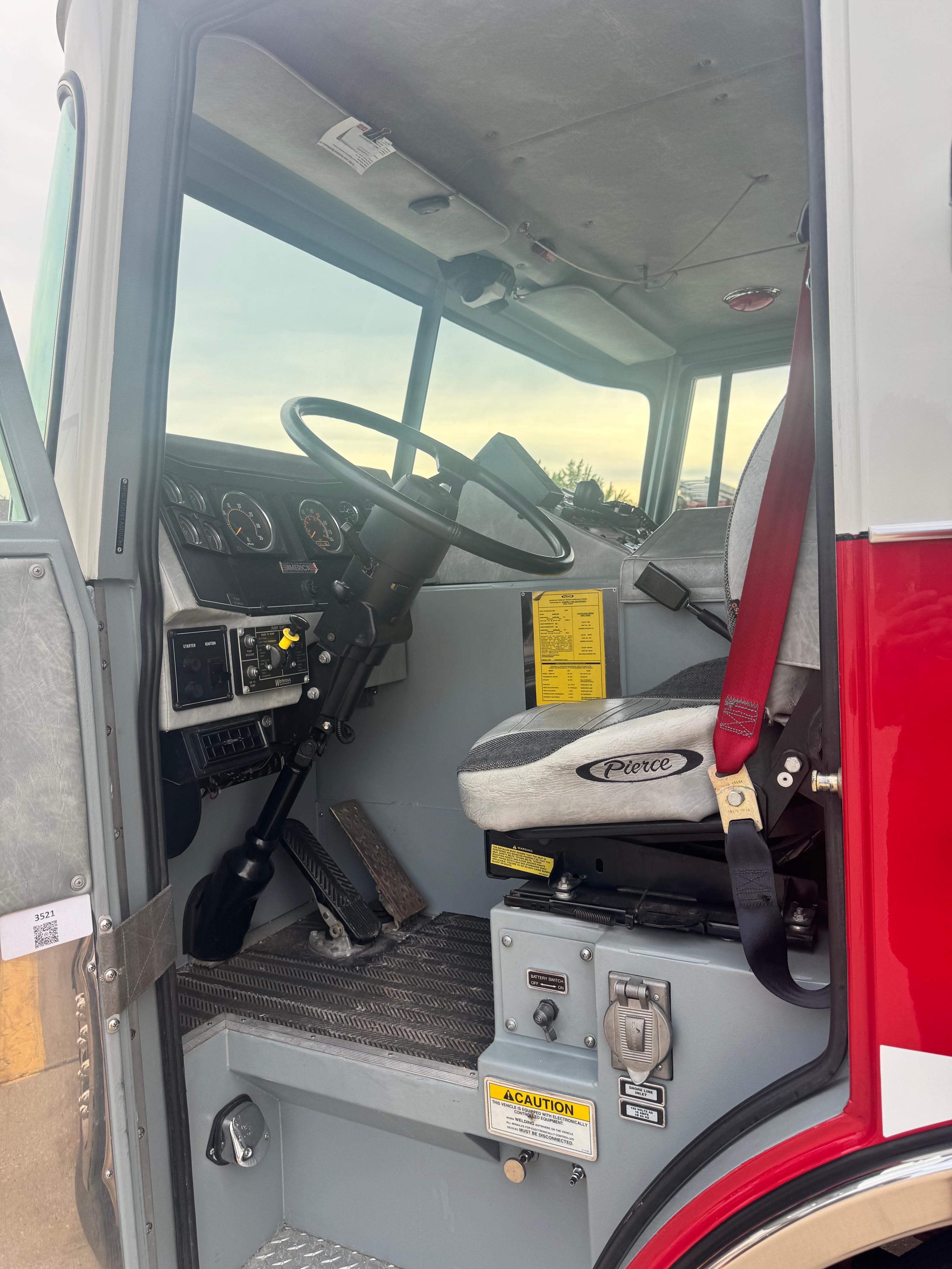 1996 Pierce Saber Pumper - image 20