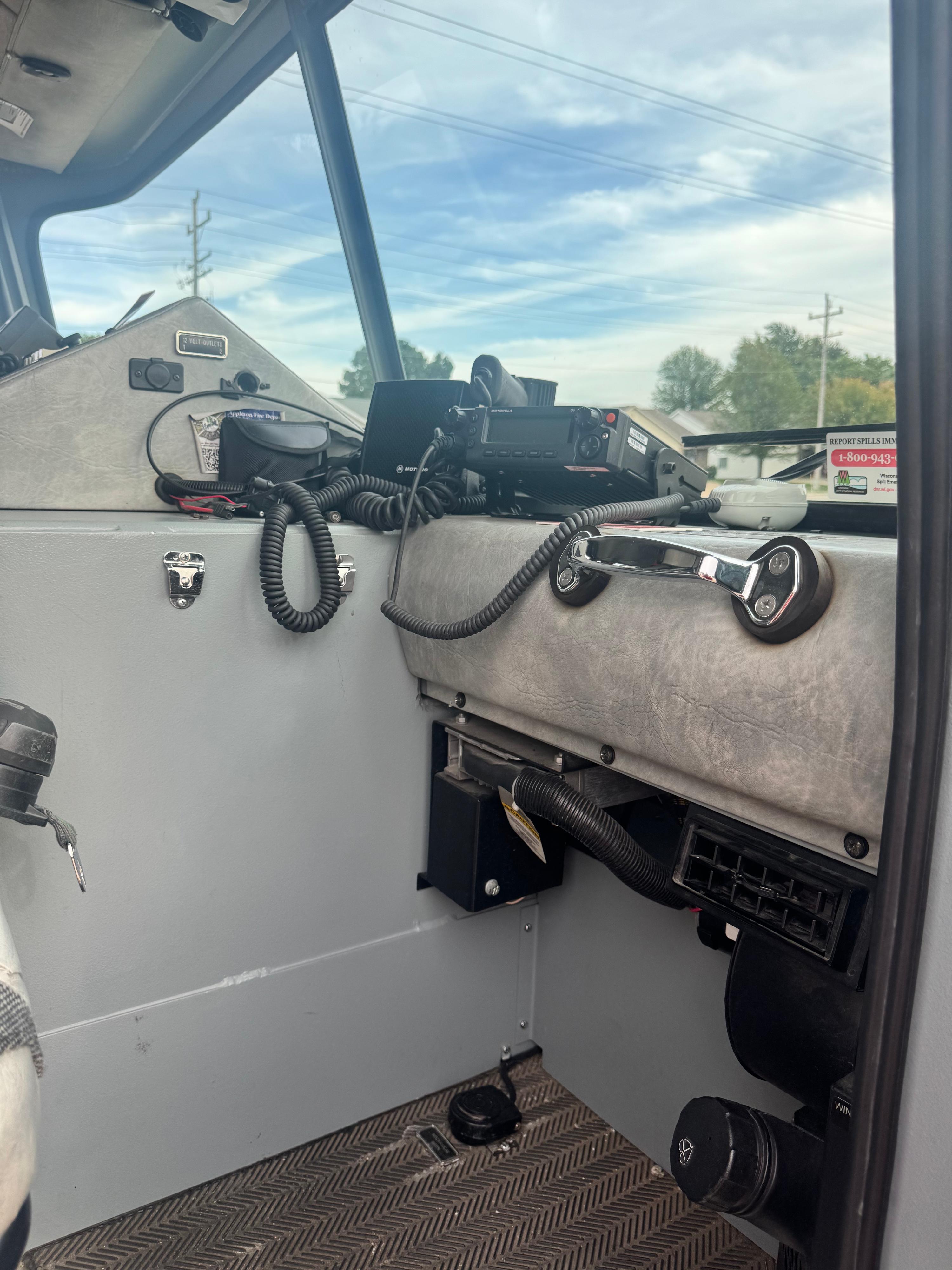 1996 Pierce Saber Pumper - image 14