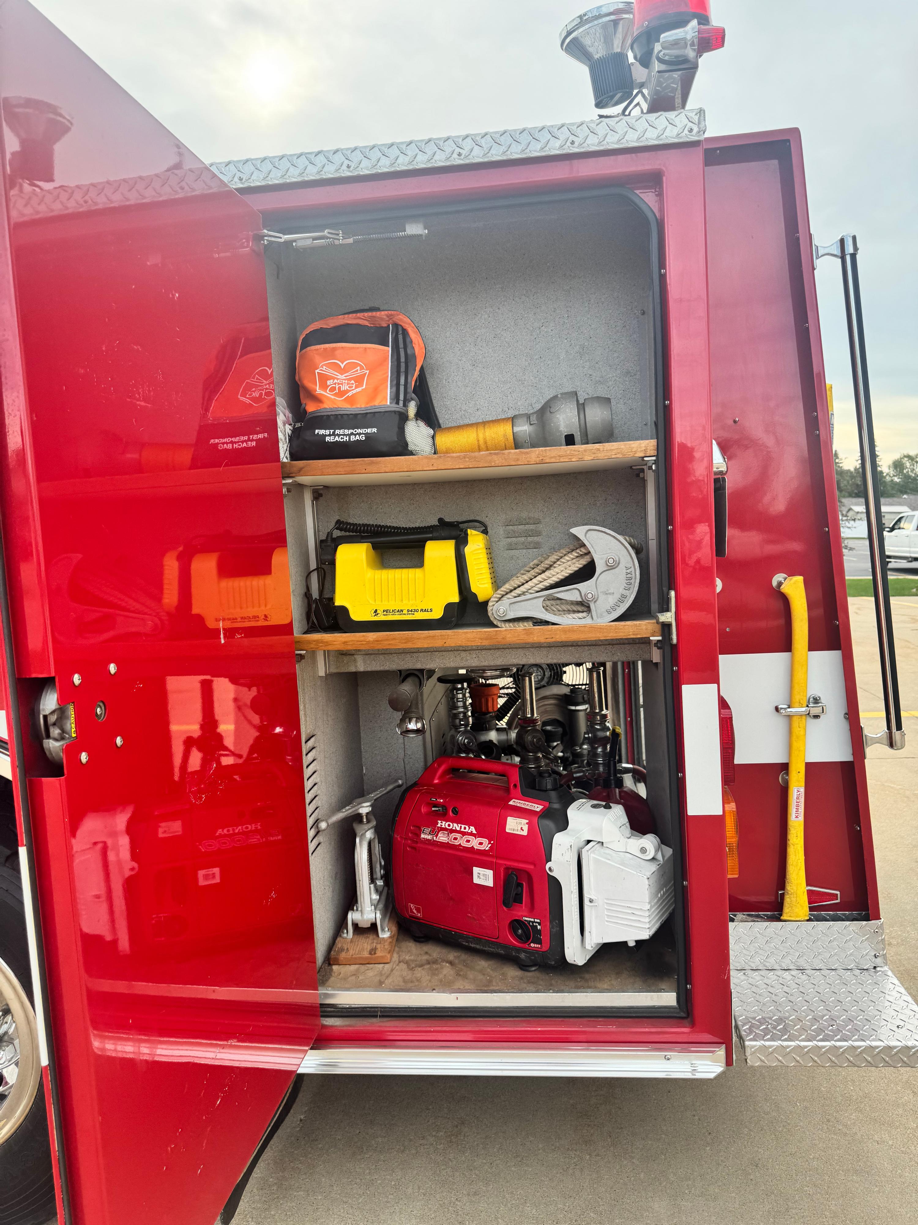 1996 Pierce Saber Pumper - image 28