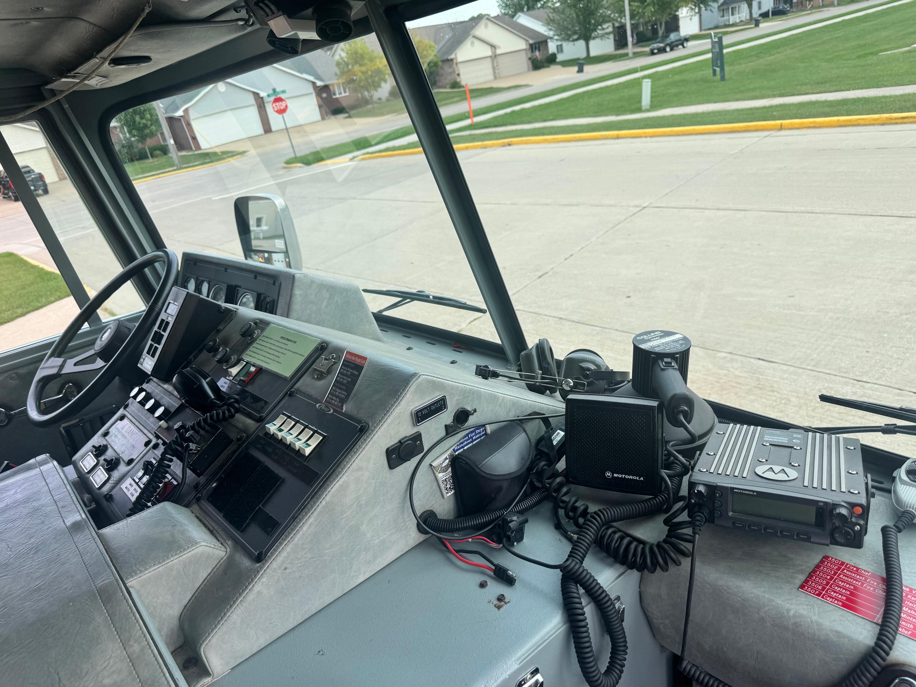 1996 Pierce Saber Pumper - image 12