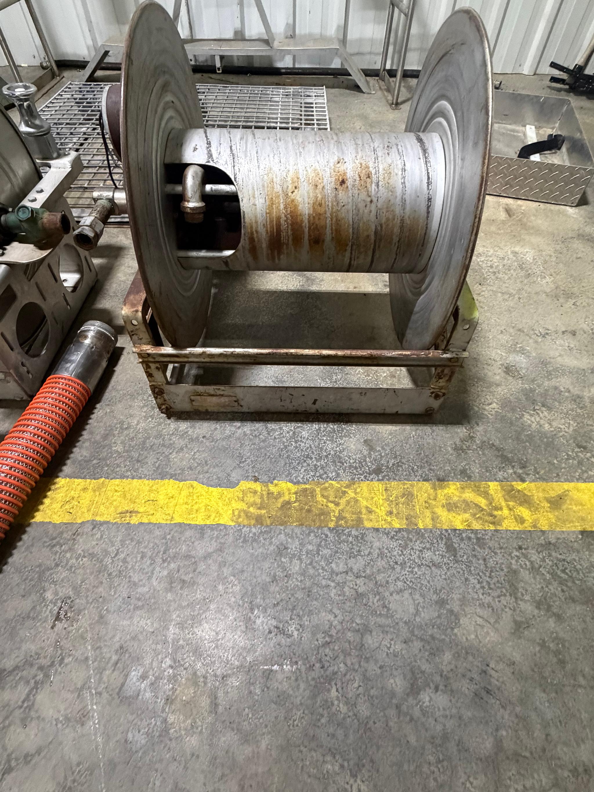 300 gallon skid unit - image 5