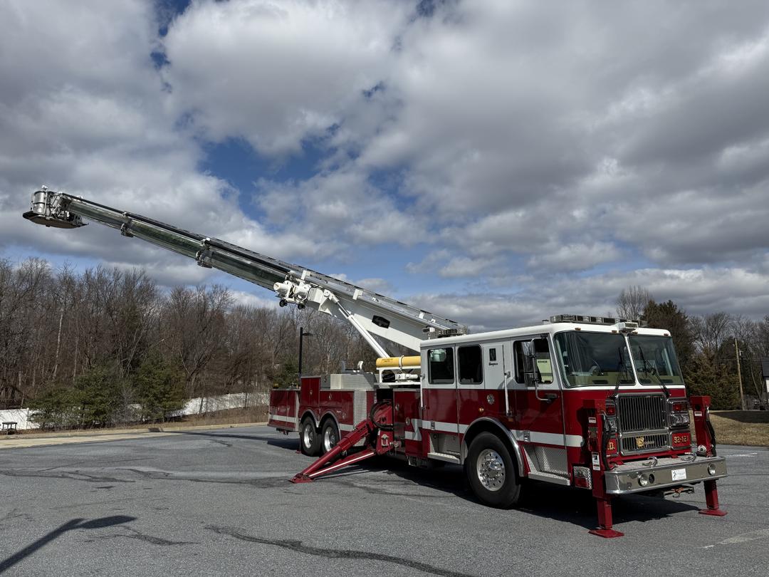 2006 Seagrave Aerialscope 75ft