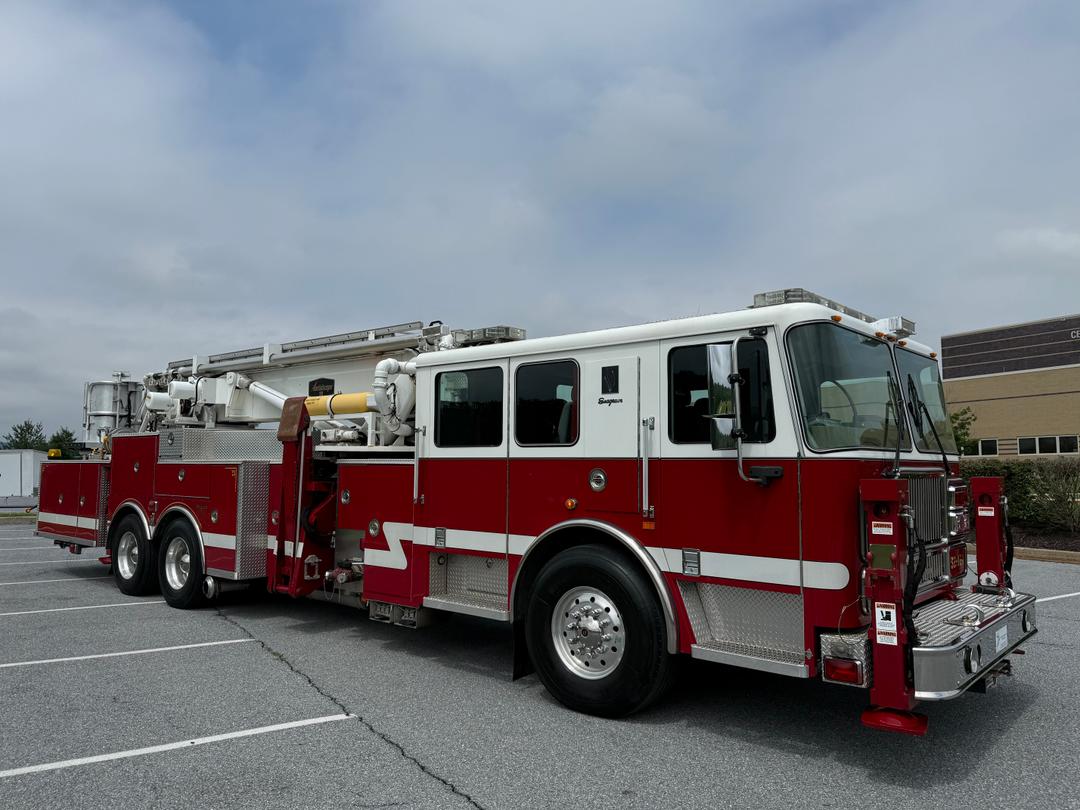 2006 Seagrave Aerialscope 75ft