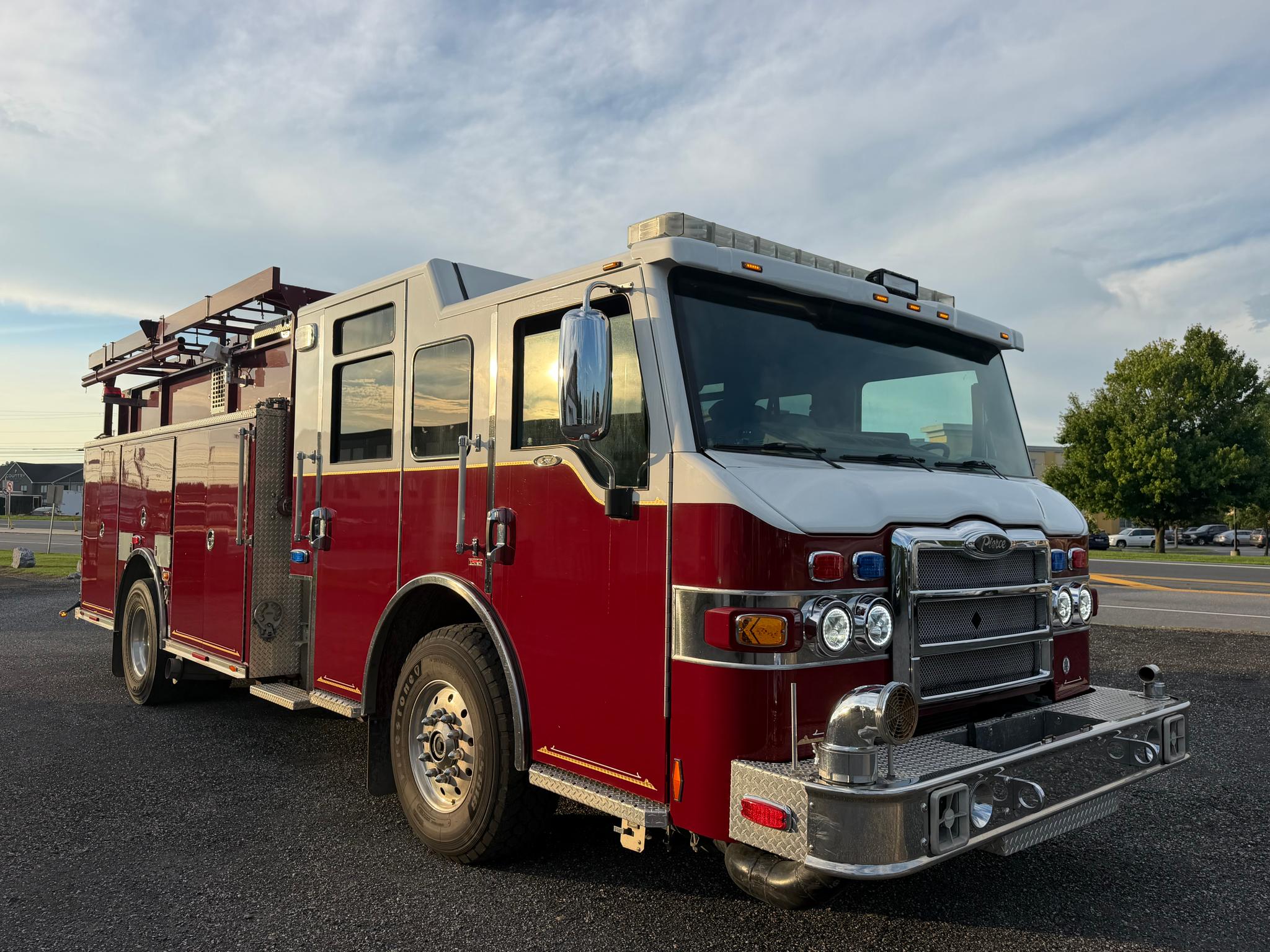 2009 Pierce Impel Pumper - image 1