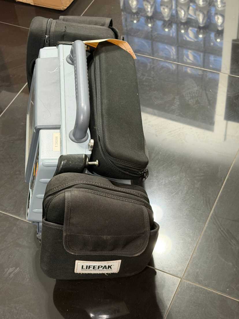 Physio Control Lifepak 15 V4 — photo 2