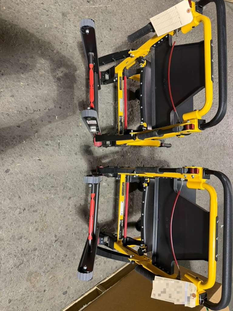 Set of 2 Stryker Stair chairs - Model 6252 - image 3