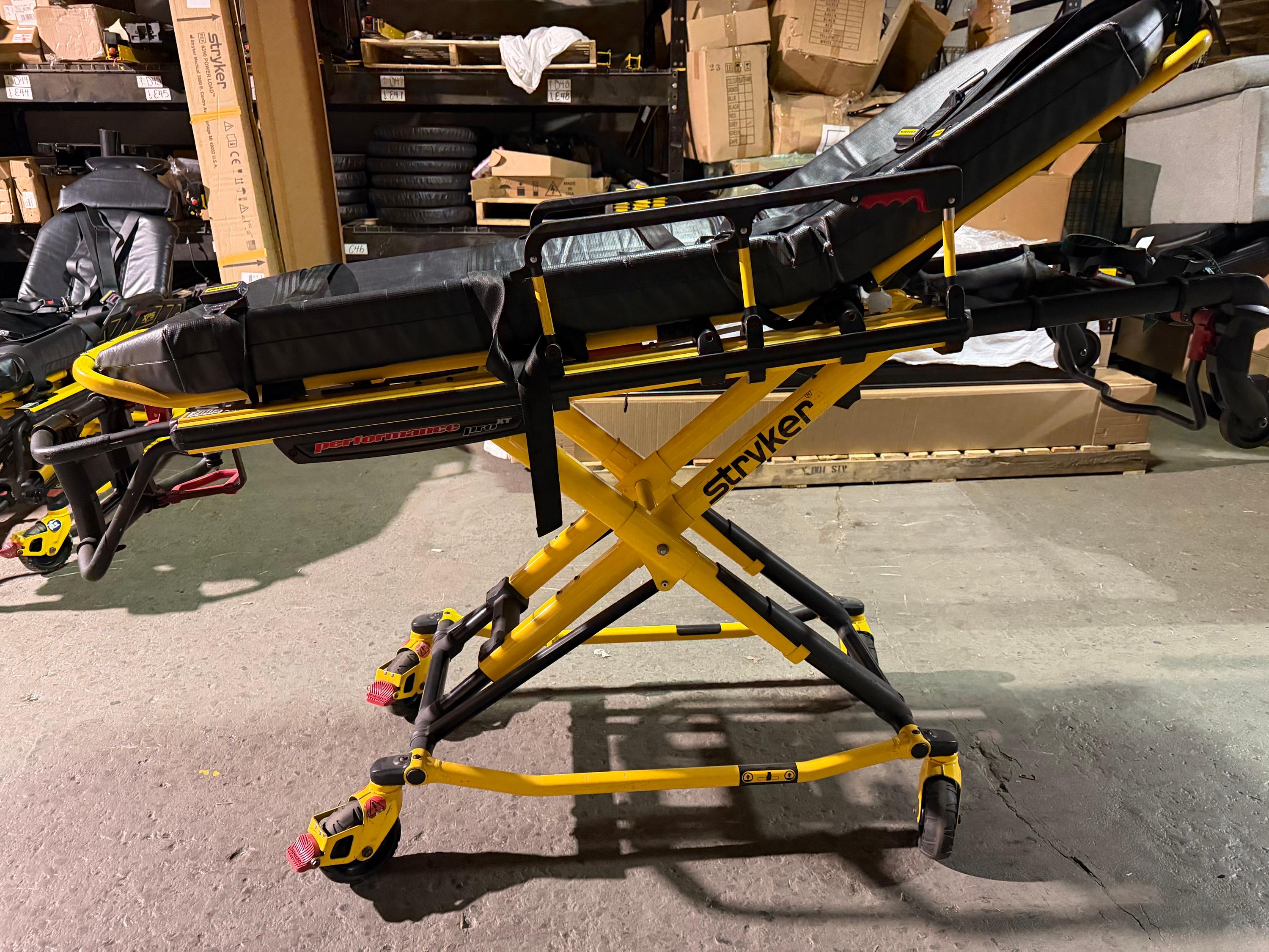 Stryker Performance-PRO XT Stretcher (Model 6086) - image 2