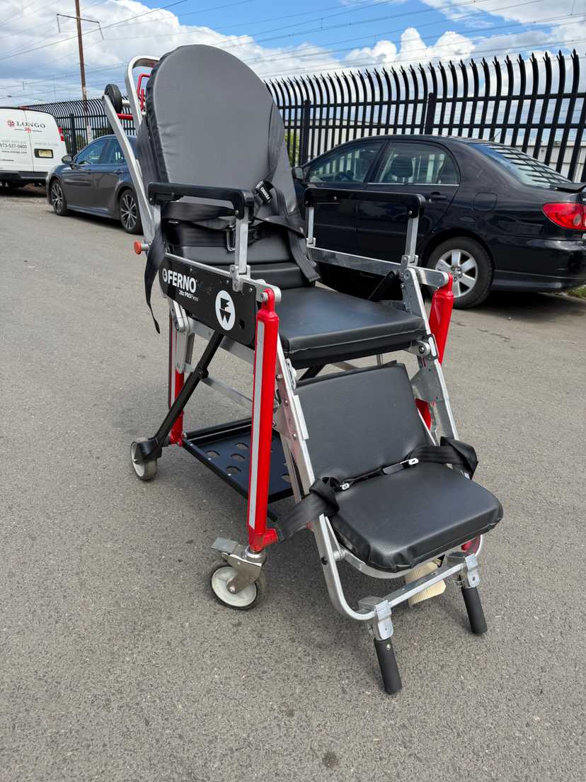 Ferno 28 Z Stretcher Cot / Chair — photo 5