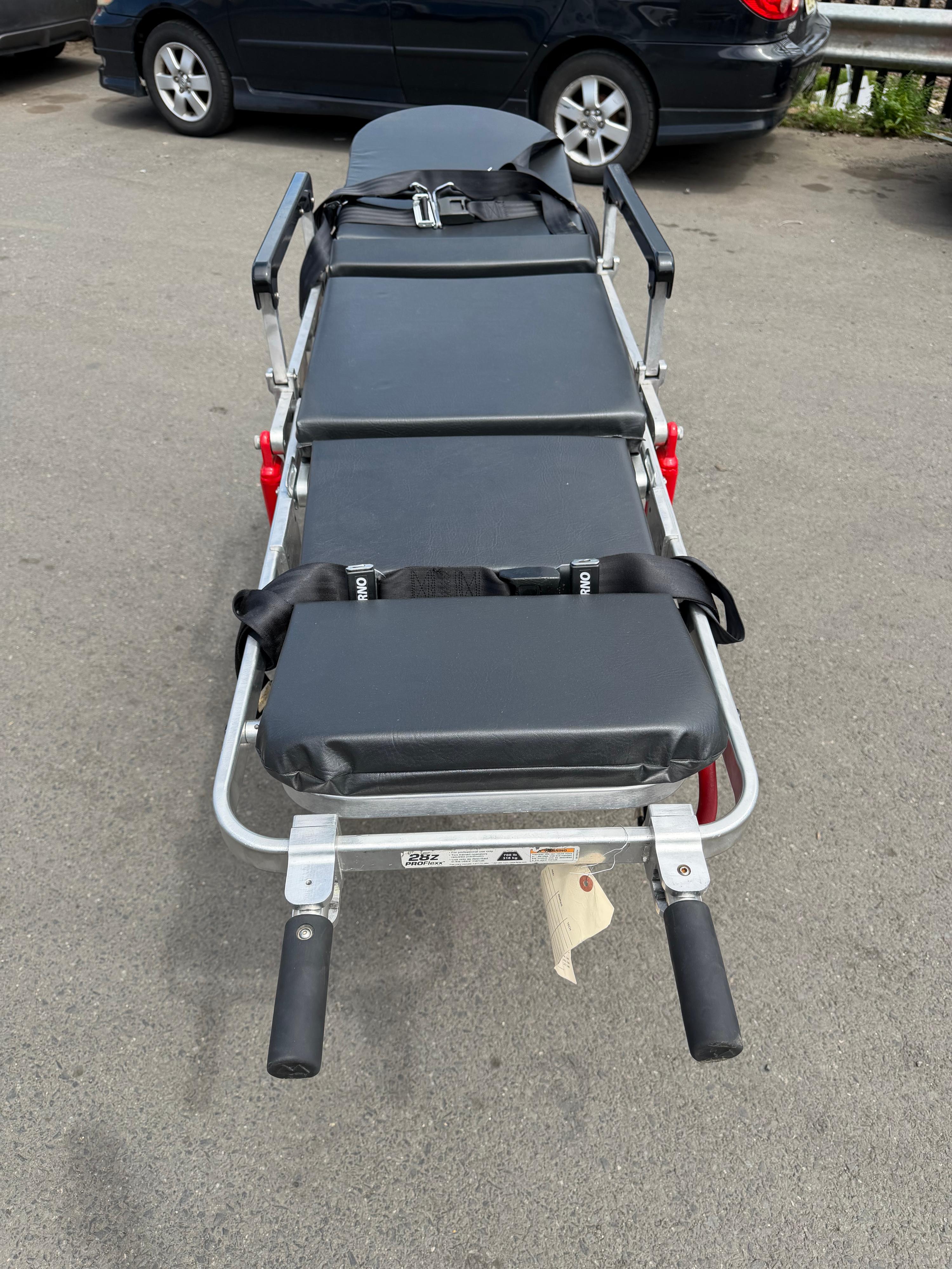 Ferno 28 Z Stretcher Cot / Chair - image 4