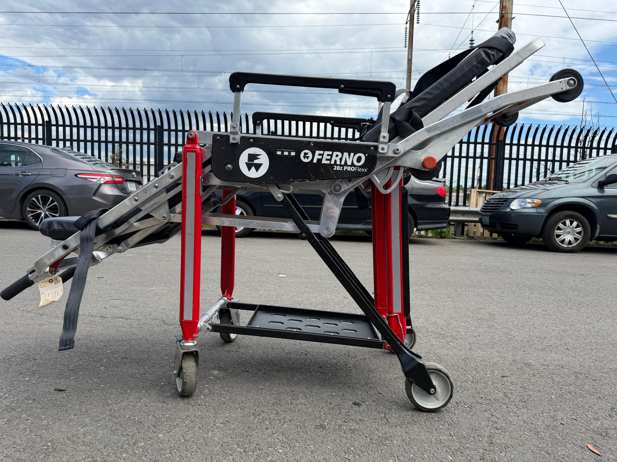 Ferno 28 Z Stretcher Cot / Chair - image 1