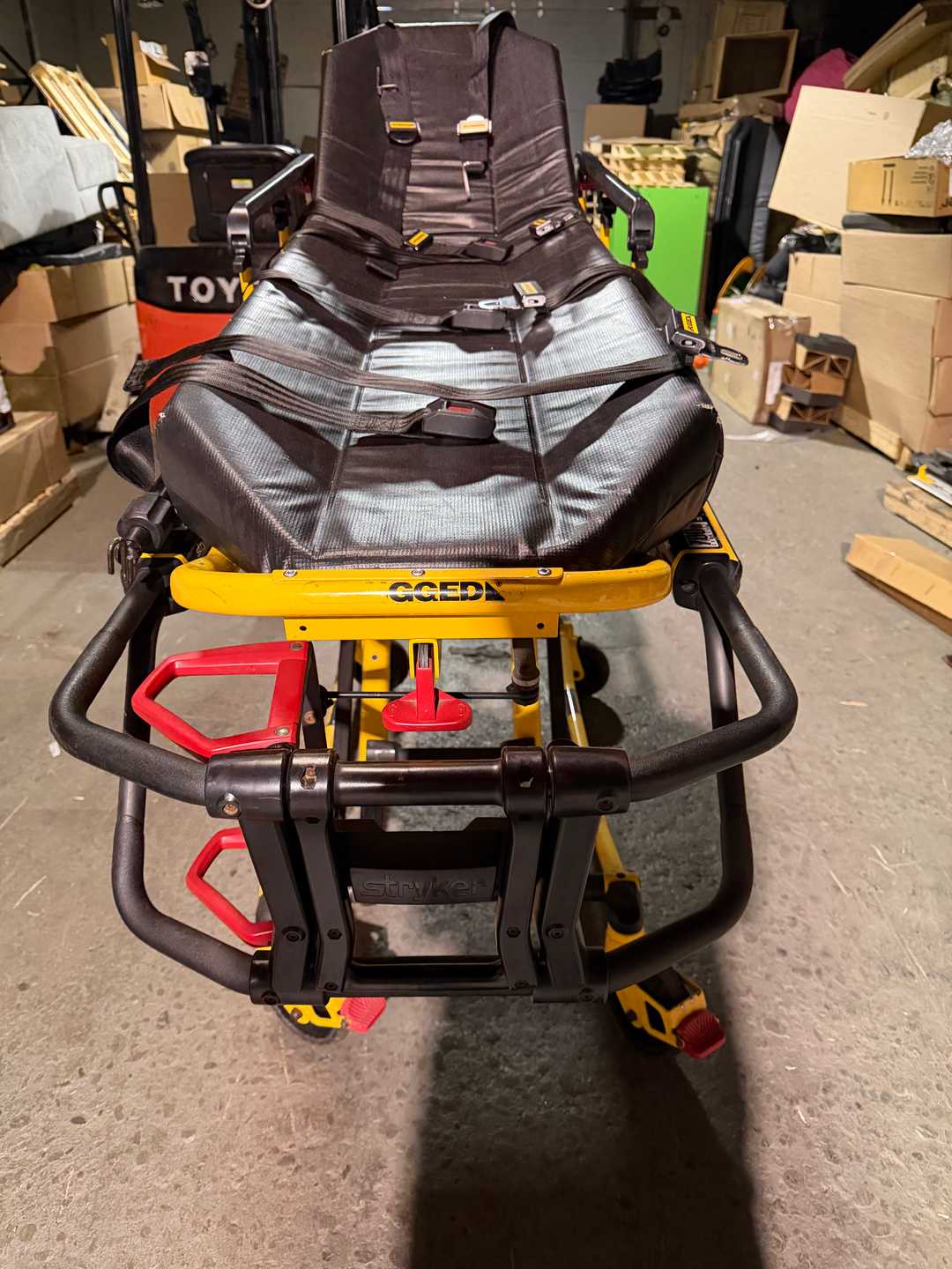 Stryker Performance-PRO XT Stretcher (Model 6086)