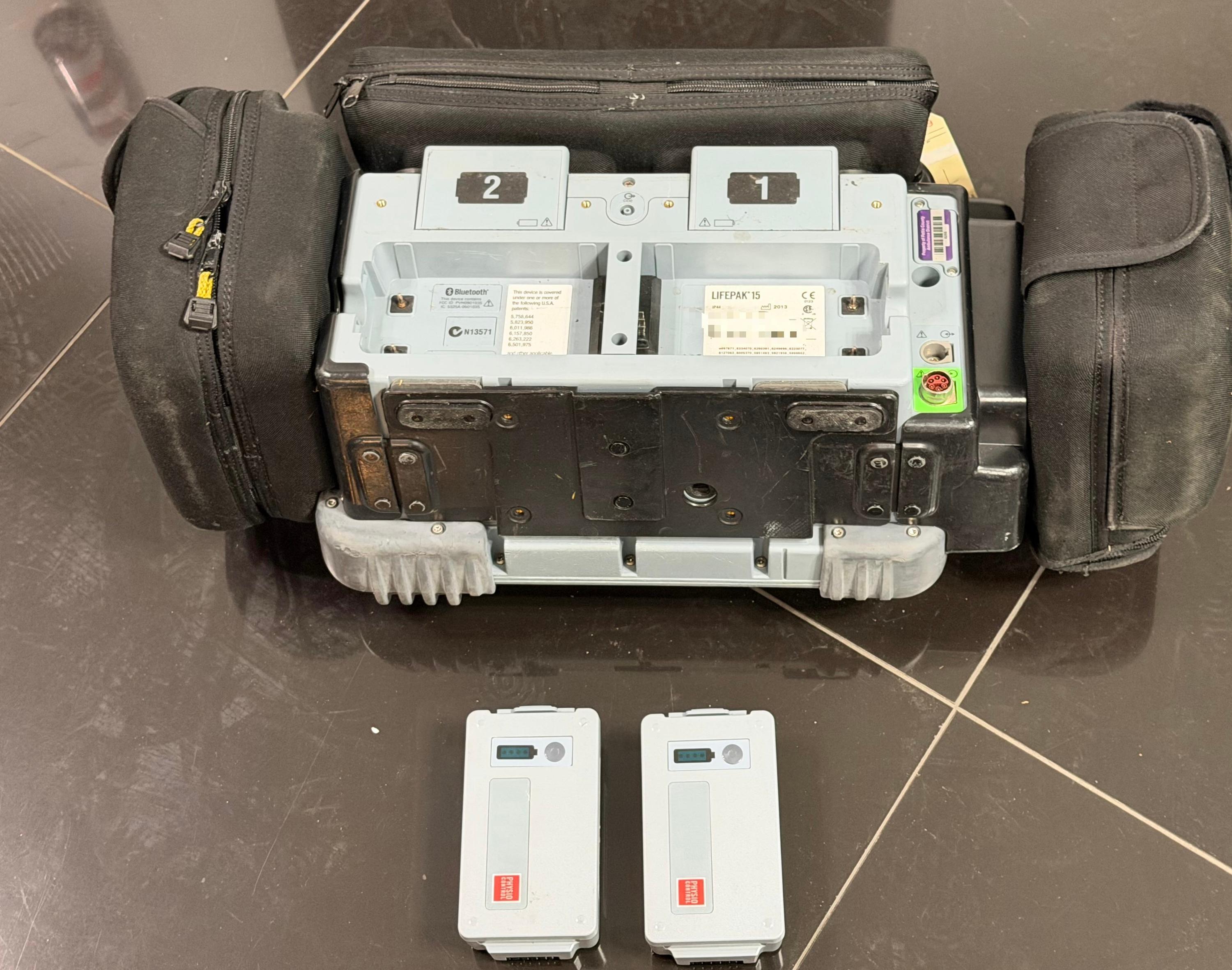 Physio Control Lifepak 15 V2 - image 3