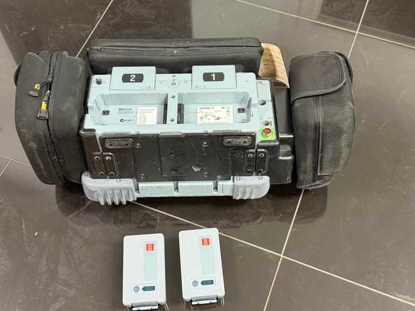 Physio Control Lifepak 15 V4 — photo 3