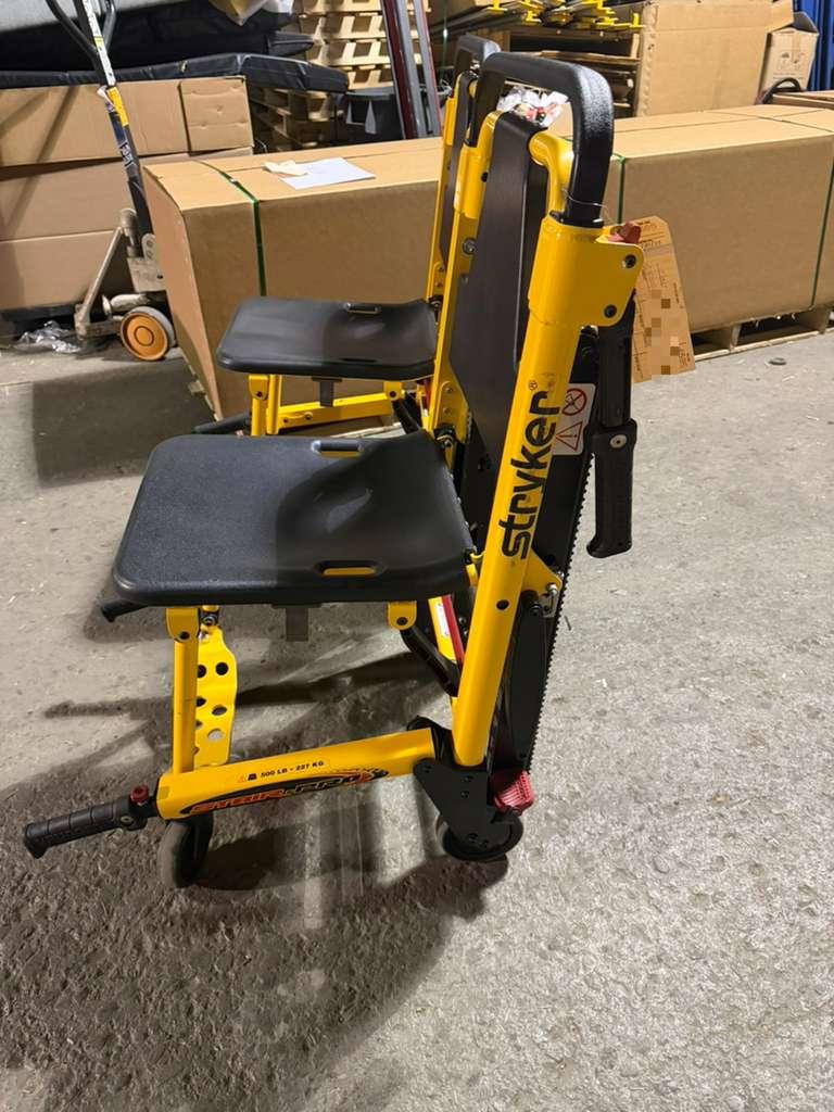 Set of 2 Stryker Stair chairs - Model 6252 - image 6