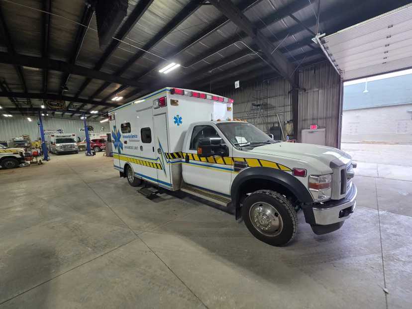 2008 Braun Ford Type I Ambulance — photo 7