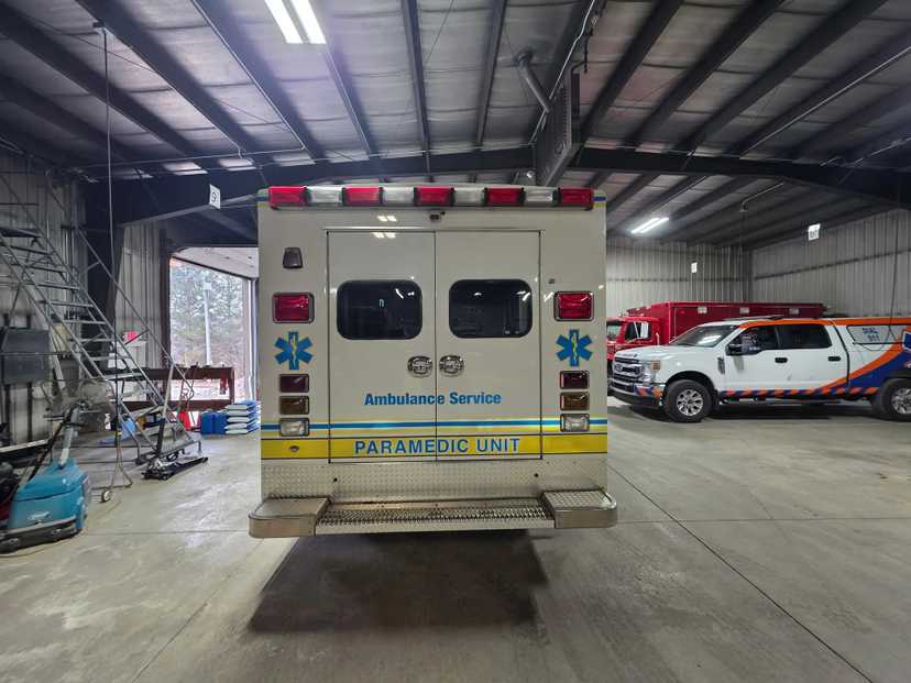 2008 Braun Ford Type I Ambulance — photo 8