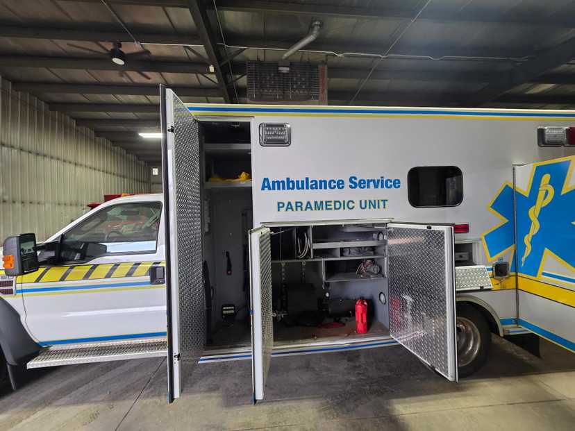 2008 Braun Ford Type I Ambulance — photo 5