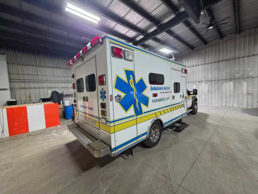 2008 Braun Ford Type I Ambulance — photo 3